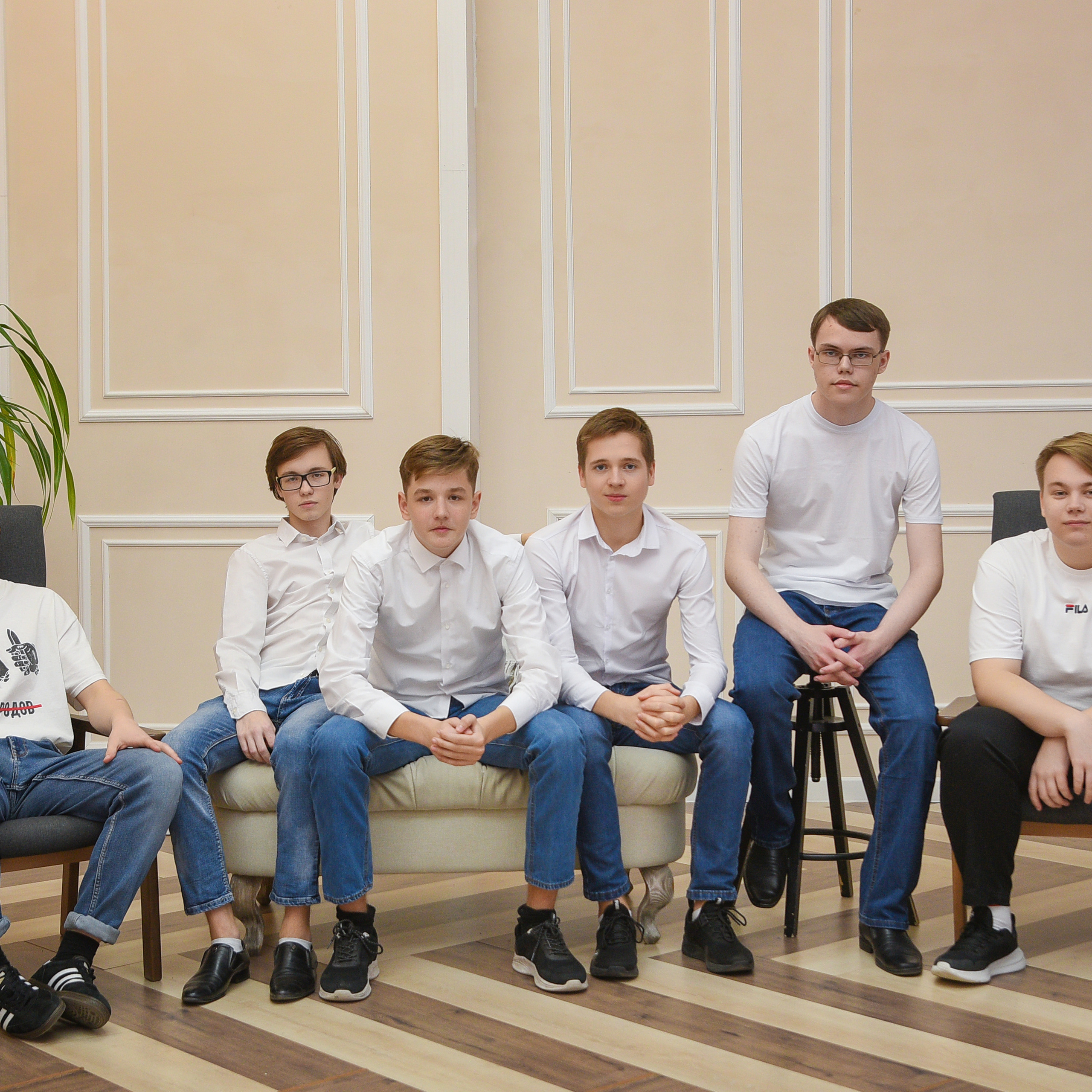 Анонс Фотосессии для 11 б #7школы. Выпускные альбомы в Кургане, Твой альбом, Книга