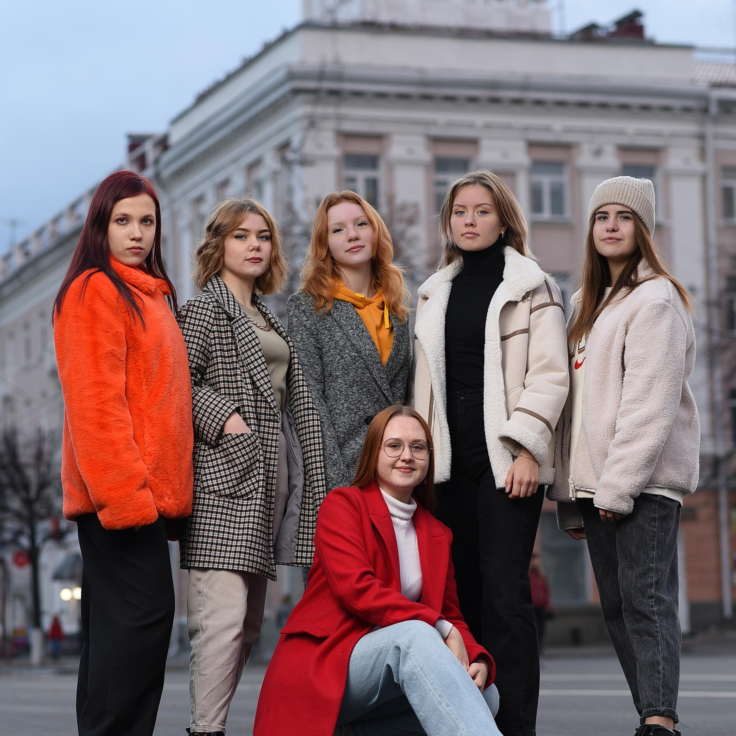 Анонс фотосессии для 11 «А» класса 22 школы в парке и на площади. Выпускные альбомы в Кургане, Твой альбом, Книга