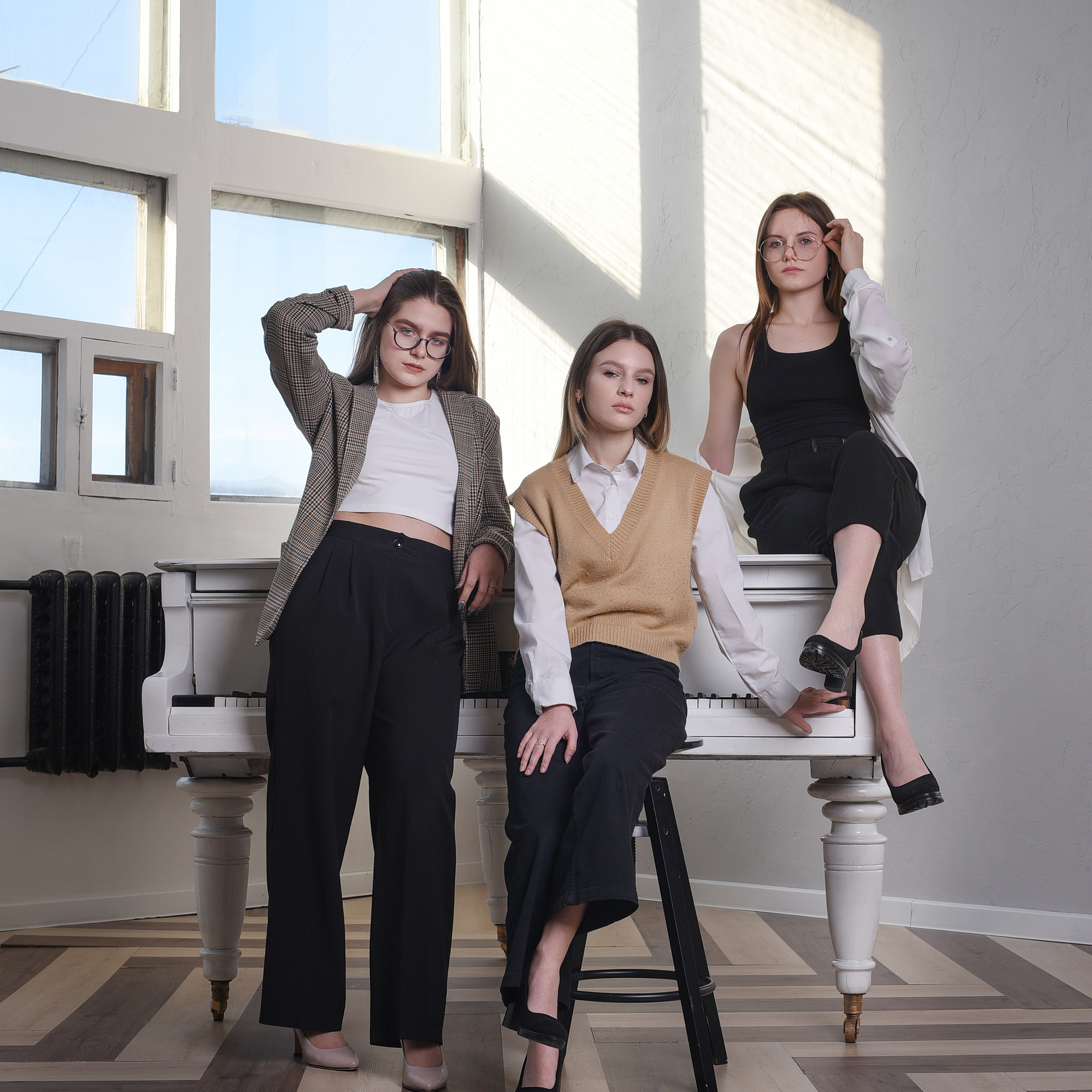 Фотосессия в фотостудии «Баланс Белого». Выпускные альбомы в Кургане, Твой альбом, Книга