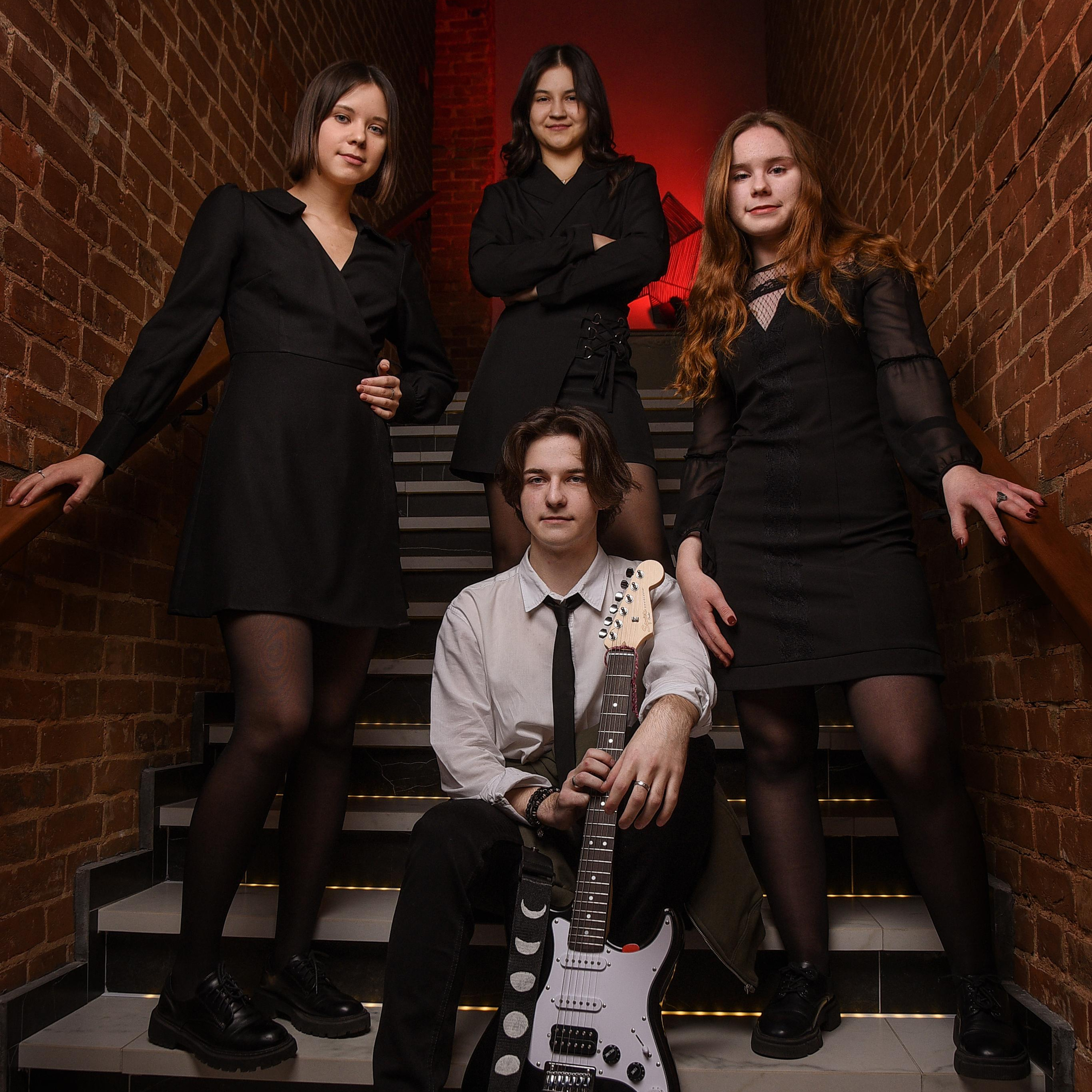 Анонс Фотосессии 11 «Б» класс 22 Школа. Выпускные альбомы в Кургане, Твой альбом, Книга