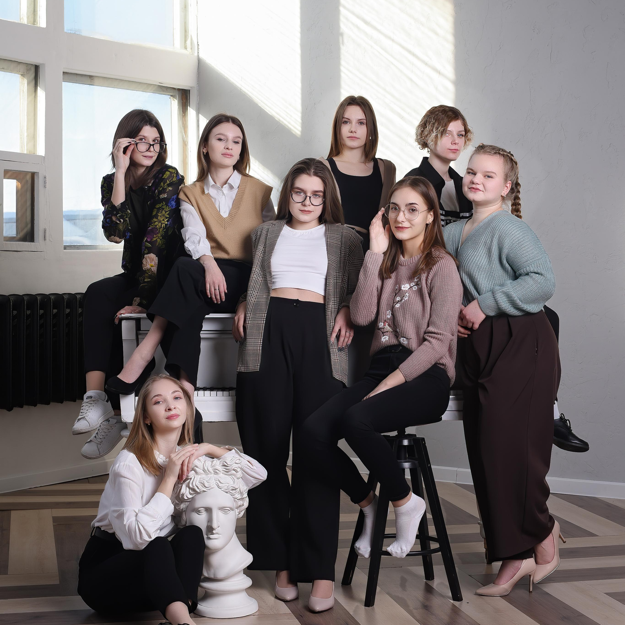 Фотосессия в фотостудии «Баланс Белого». Выпускные альбомы в Кургане, Твой альбом, Книга