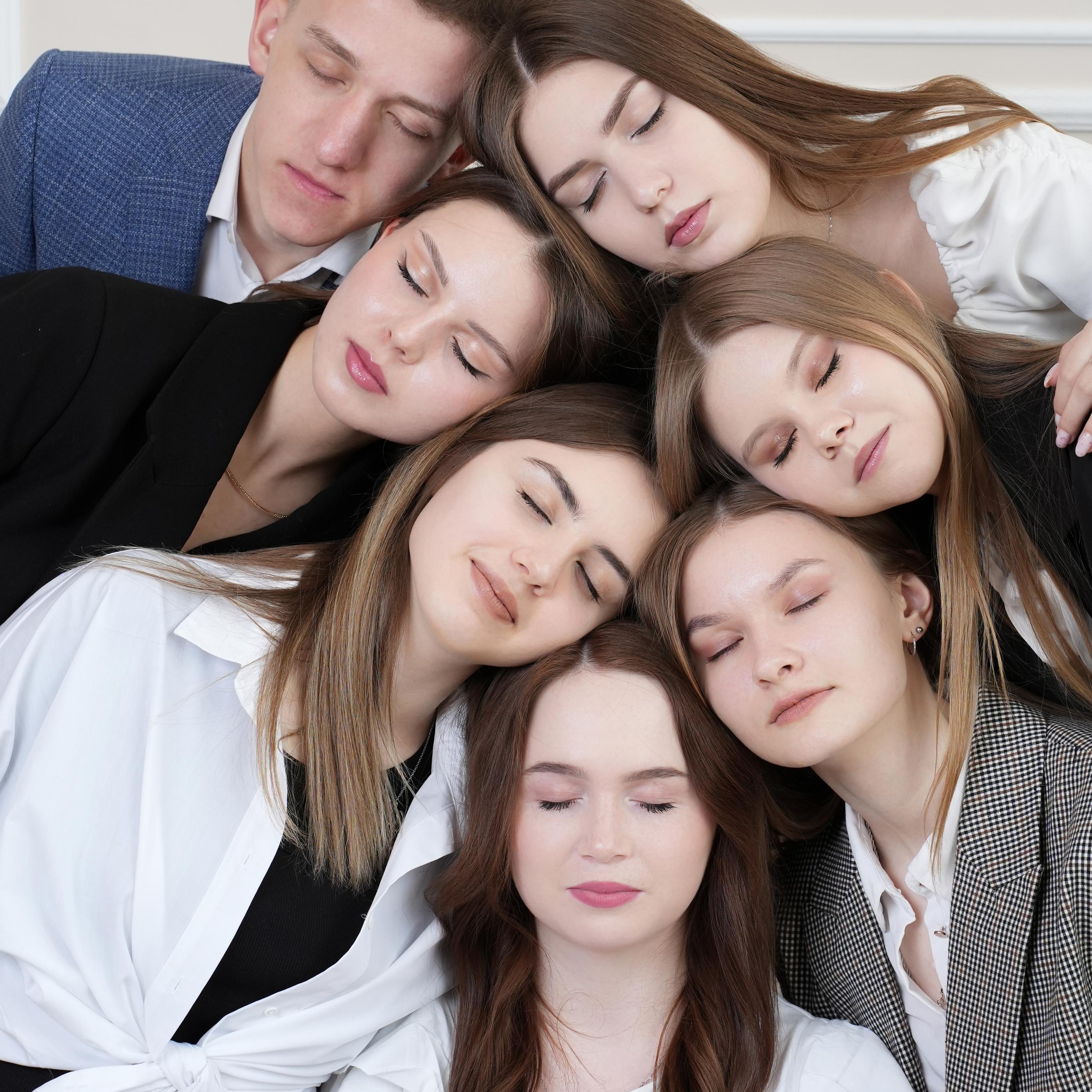 Фотосессия в фотостудии «Баланс Белого». Выпускные альбомы в Кургане, Твой альбом, Книга