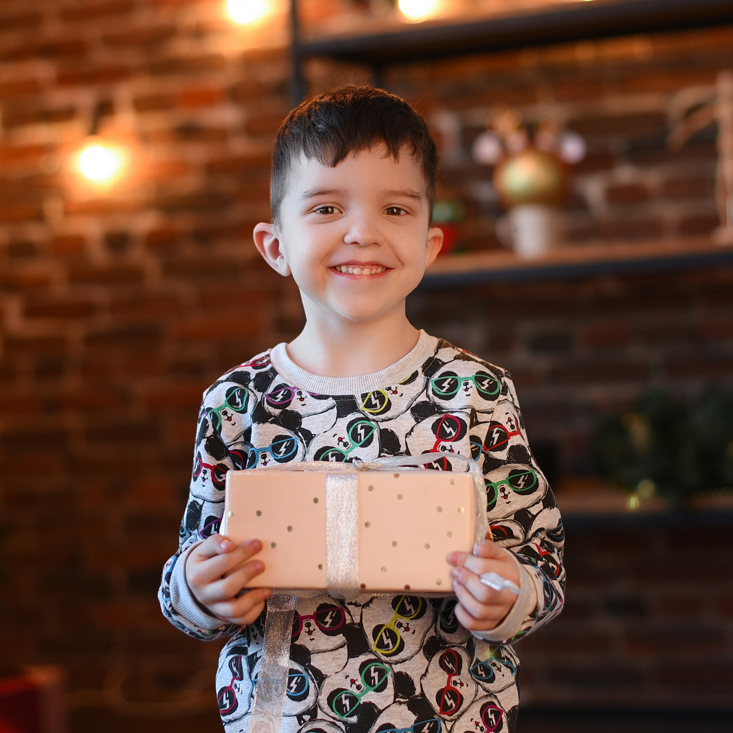 Фотосессия Александра Анны Саша и Матвея. Выпускные альбомы в Кургане, Твой альбом, Книга