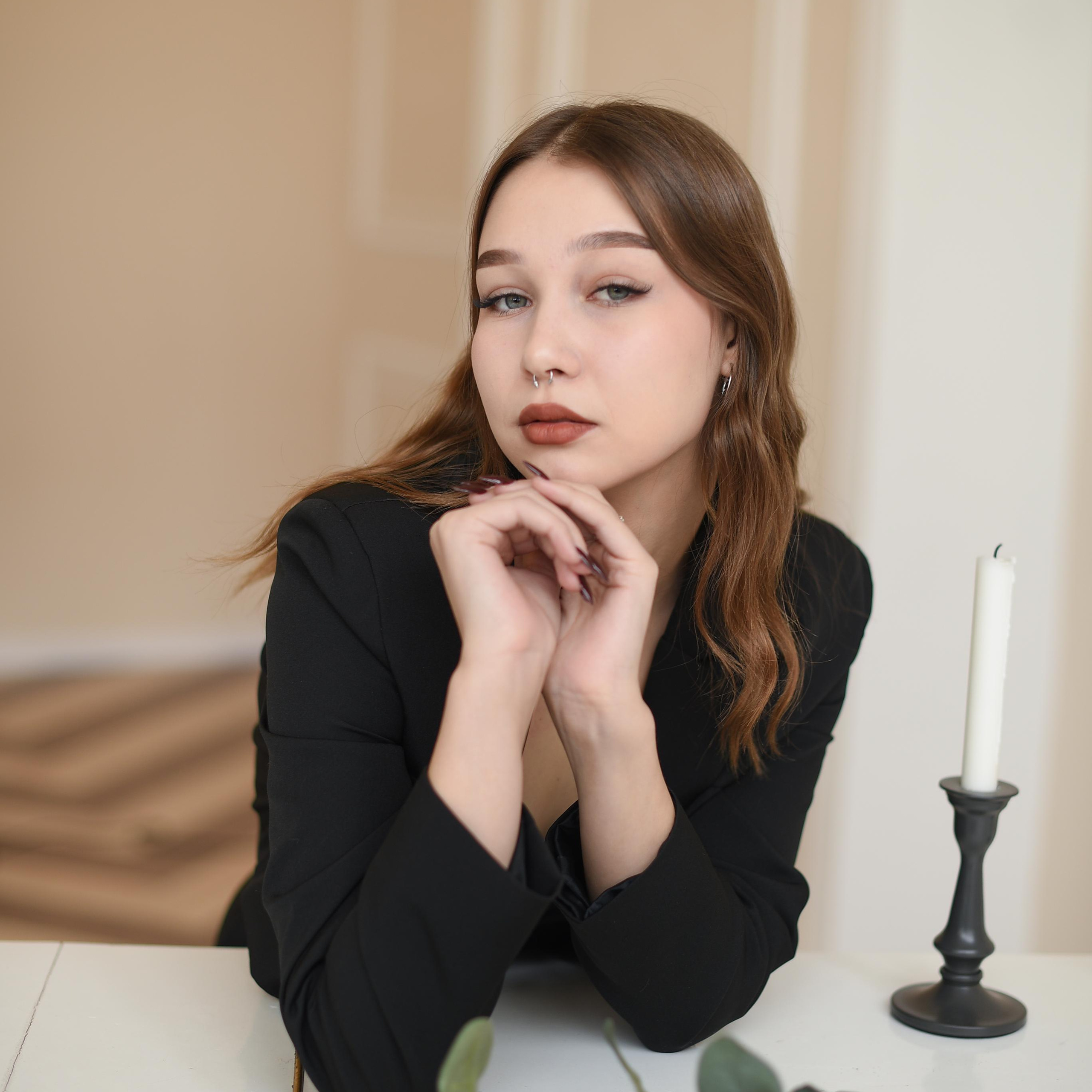 Фотосессия в фотостудии «Баланс Белого». Выпускные альбомы в Кургане, Твой альбом, Книга