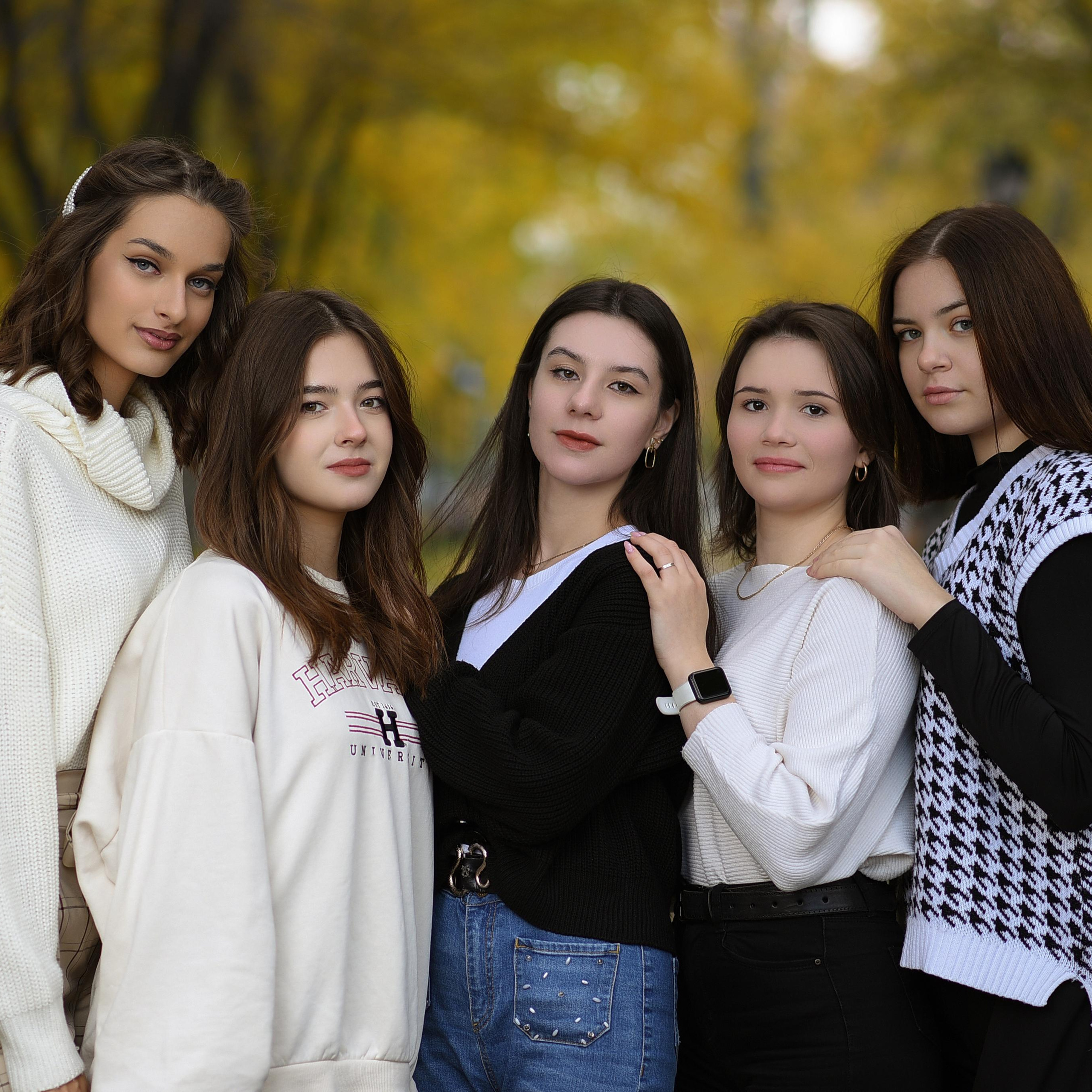 Анонс фотосессии для 11 «А» класса 22 школы в парке и на площади. Выпускные альбомы в Кургане, Твой альбом, Книга