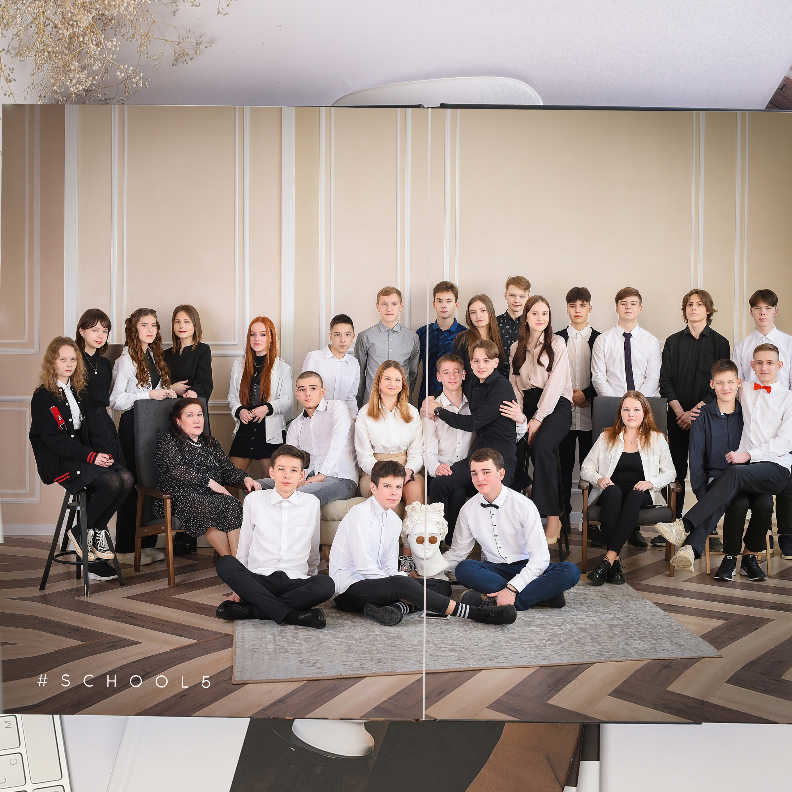 Фотосессия в фотостудии «Баланс Белого». Выпускные альбомы в Кургане, Твой альбом, Книга