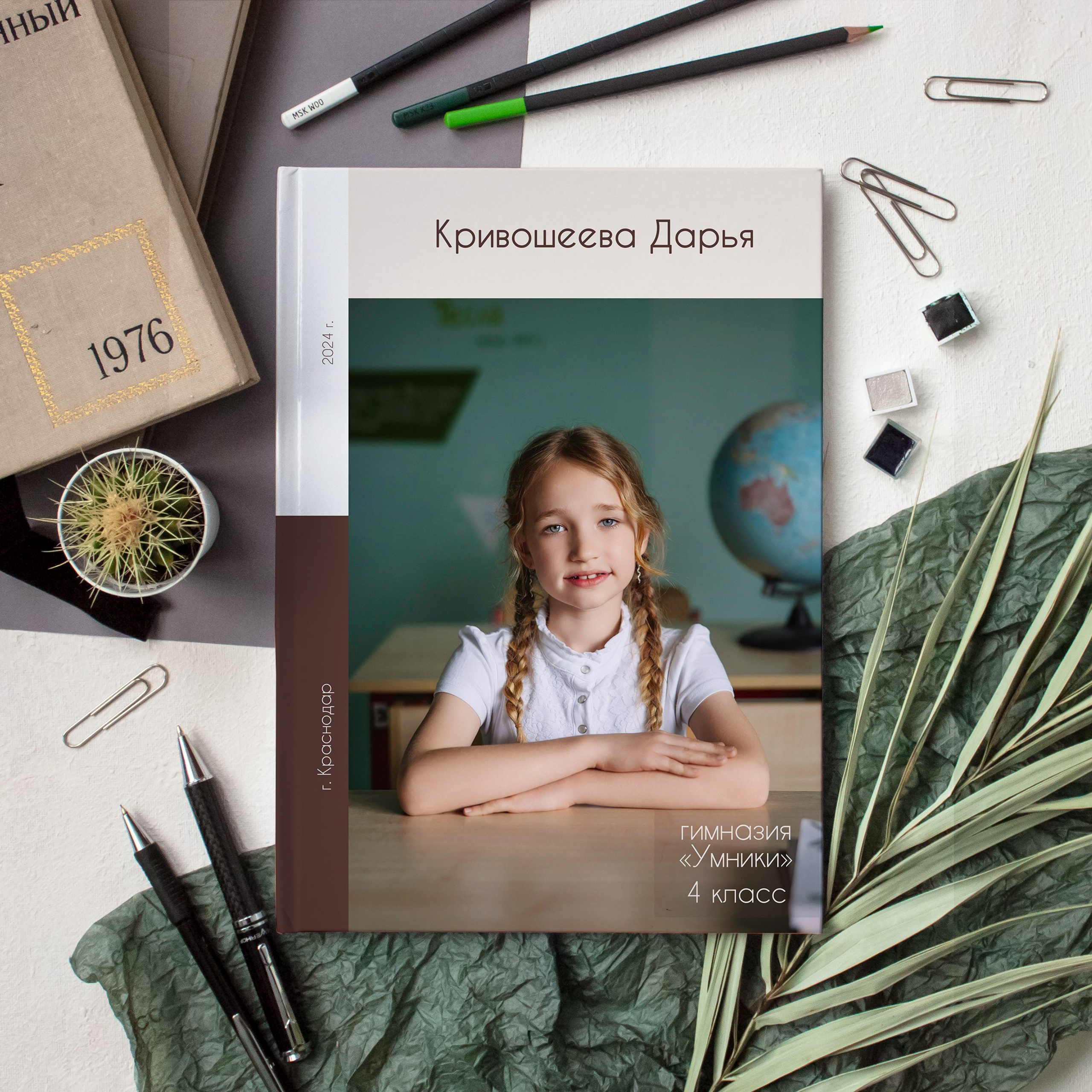 Выпускной альбом на 3 разворота, дизайн «Шоколад»