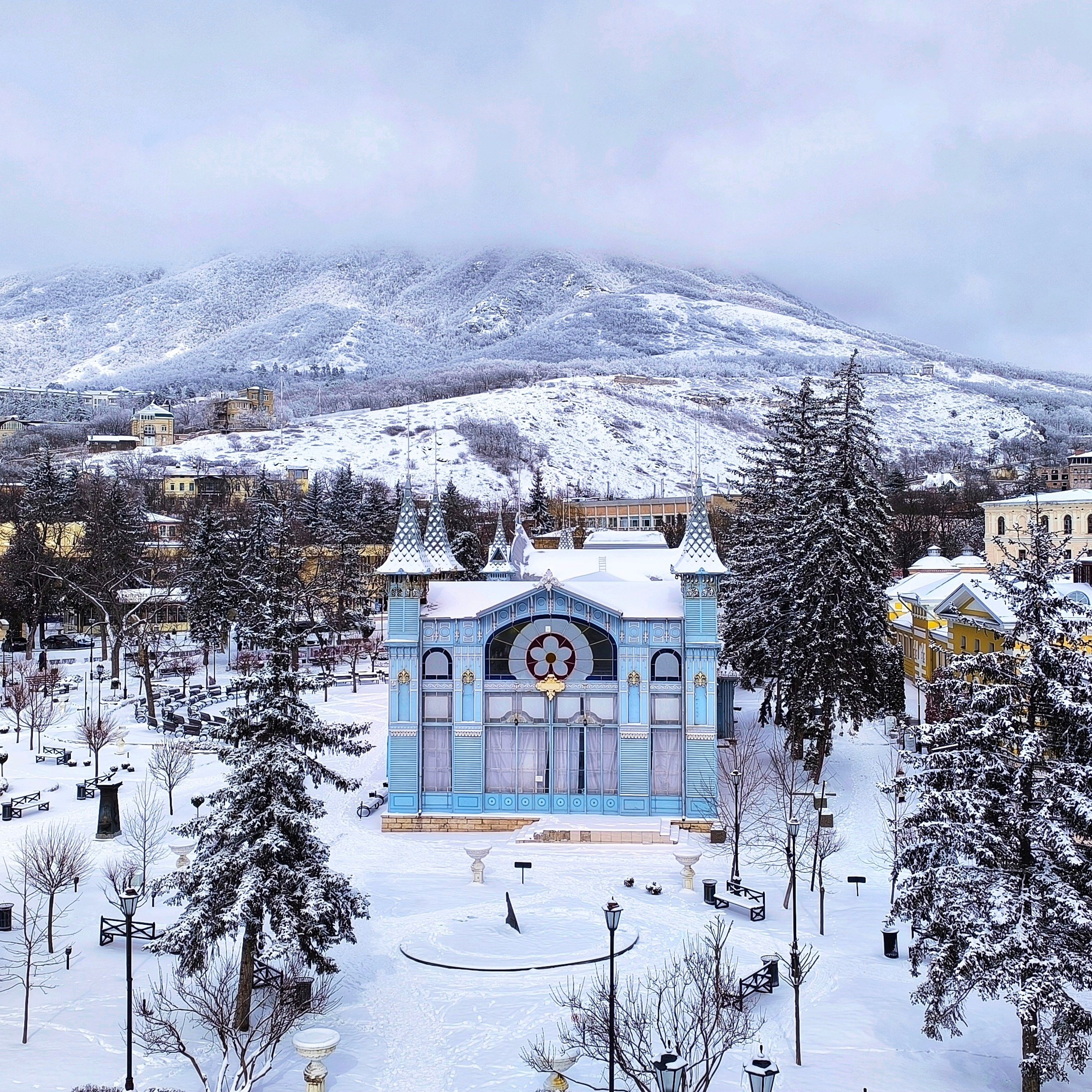 Вид на парк Цветник в Пятигорске зимой