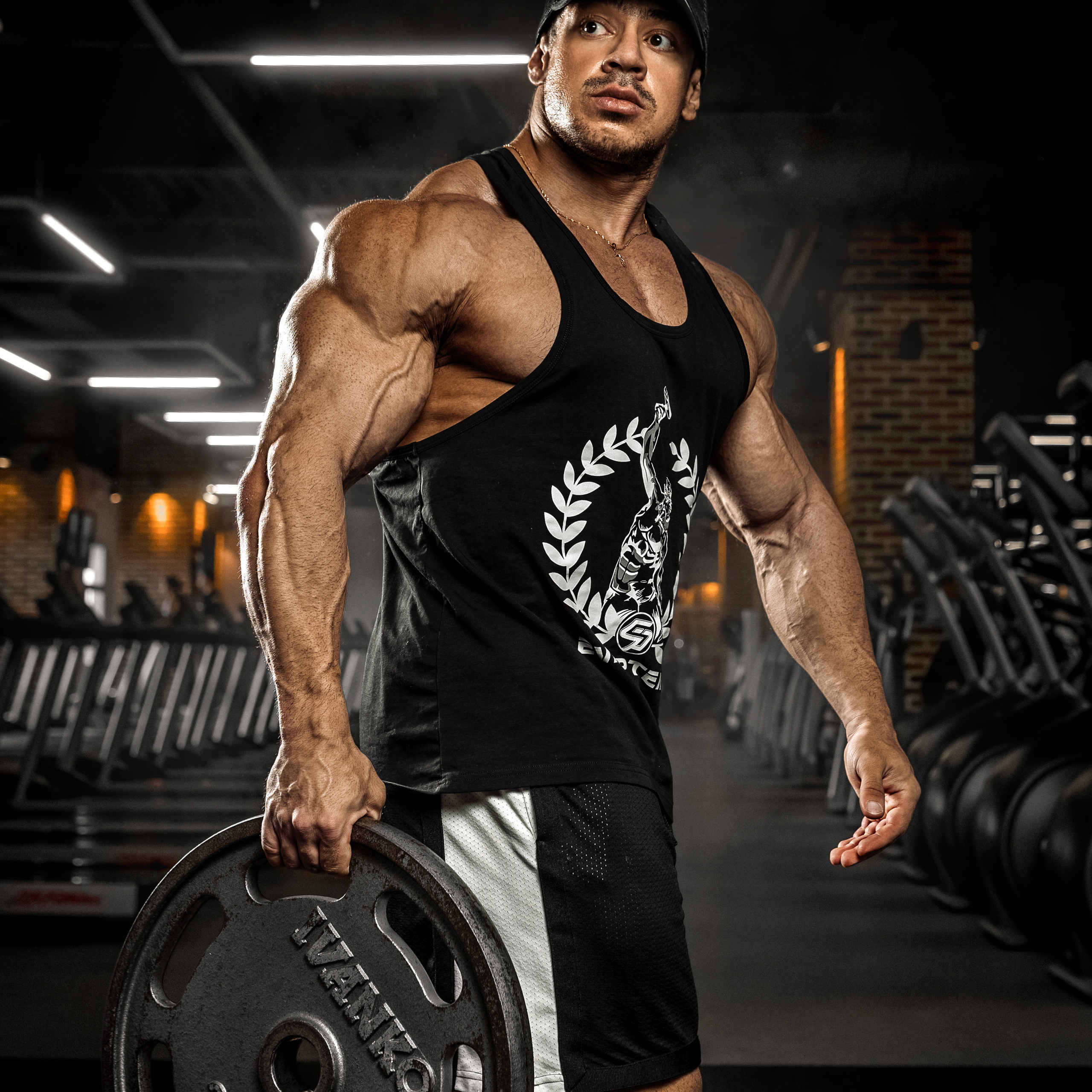 Фитнес фотограф в Санкт-Петербурге Леонид Тараканов