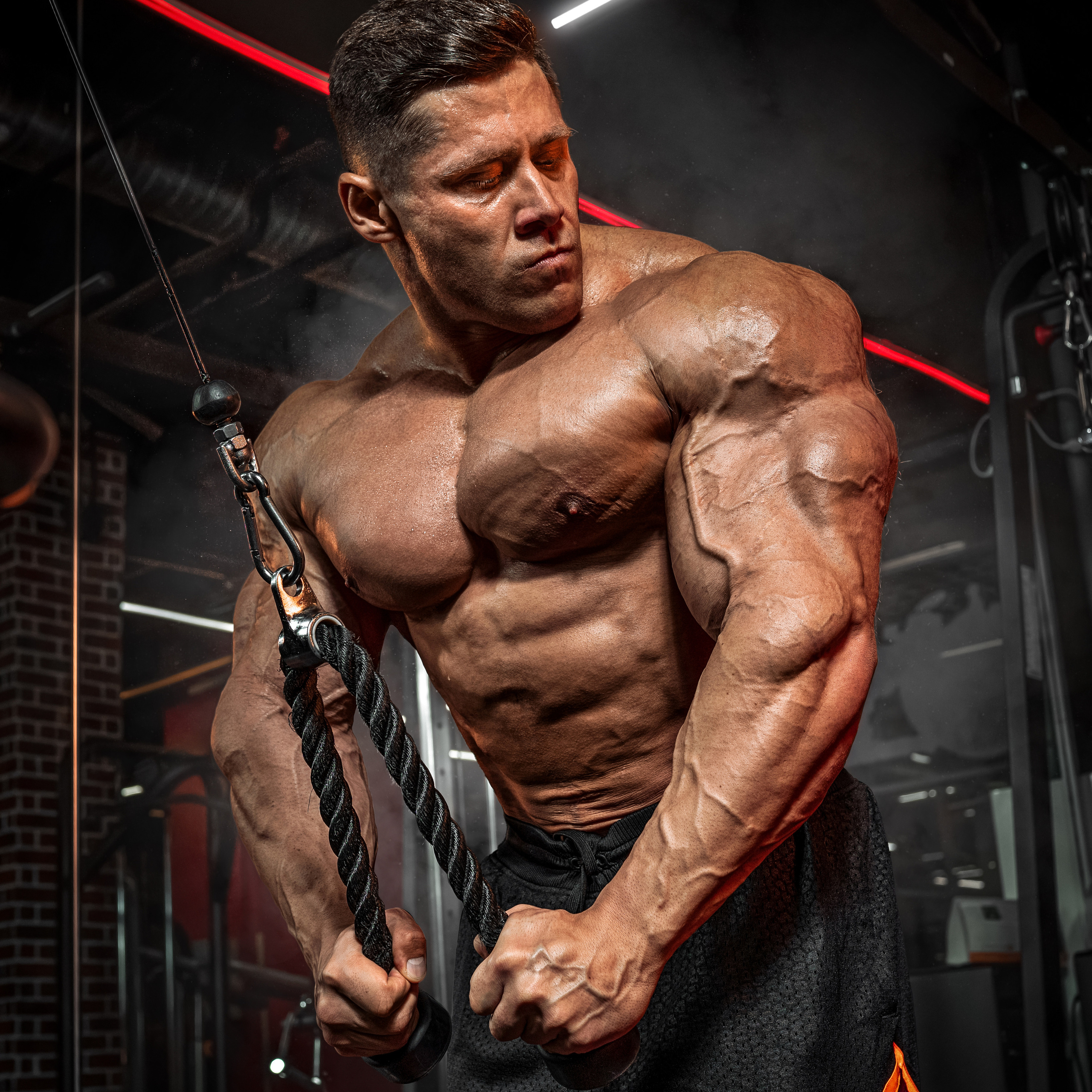 Фитнес фотограф в Санкт-Петербурге Леонид Тараканов