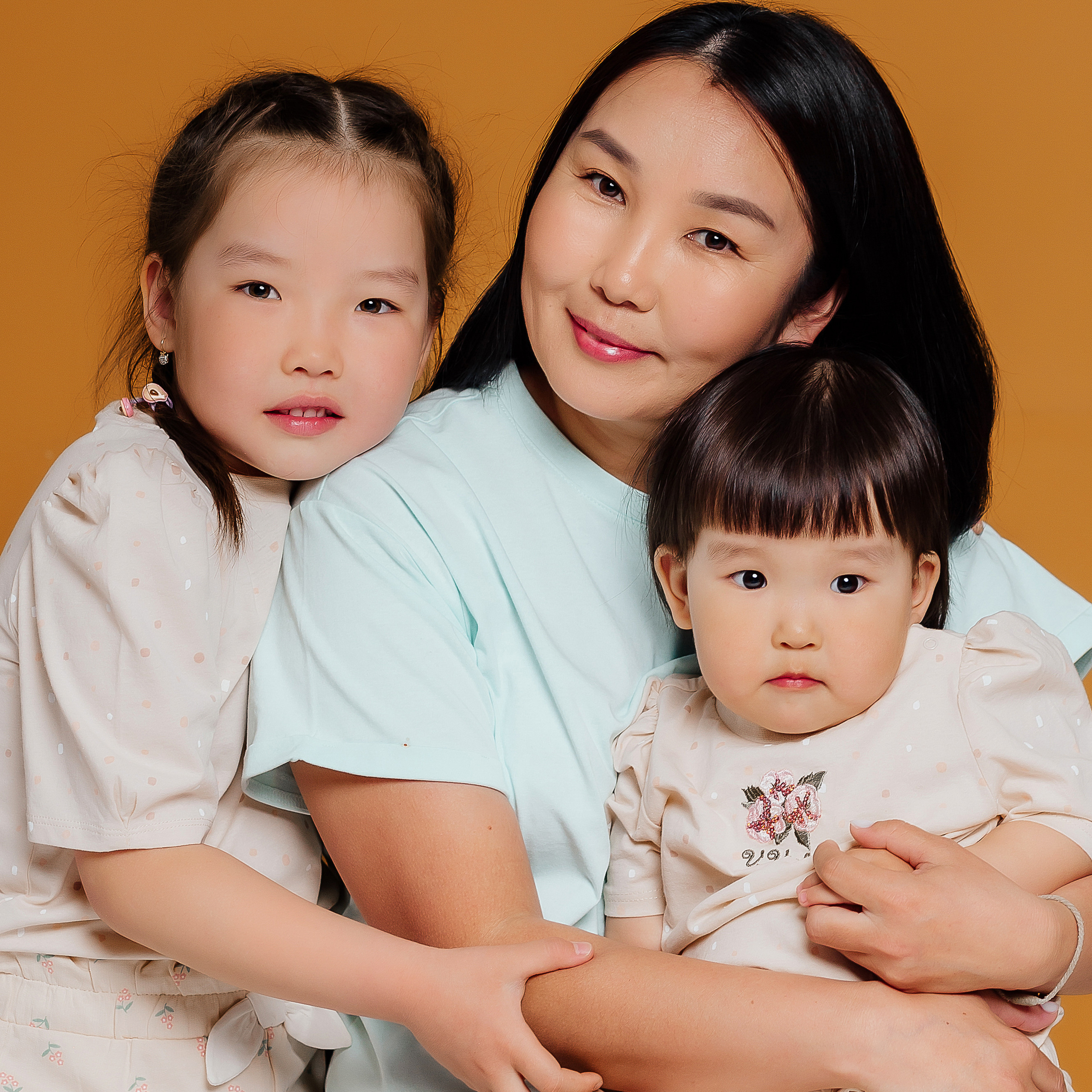 Мама и дочки