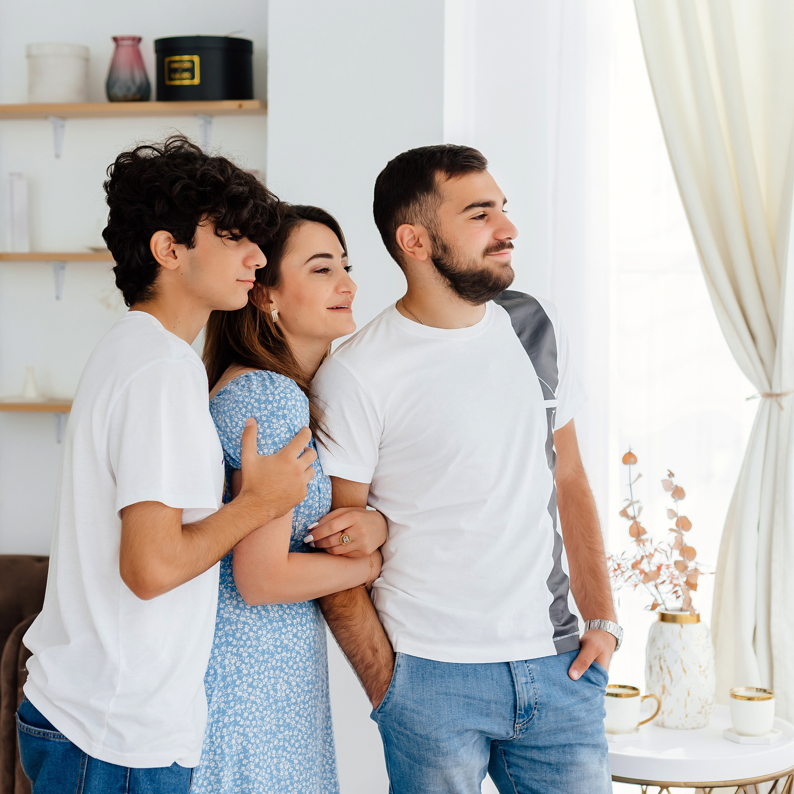 Лилия с сыновьями