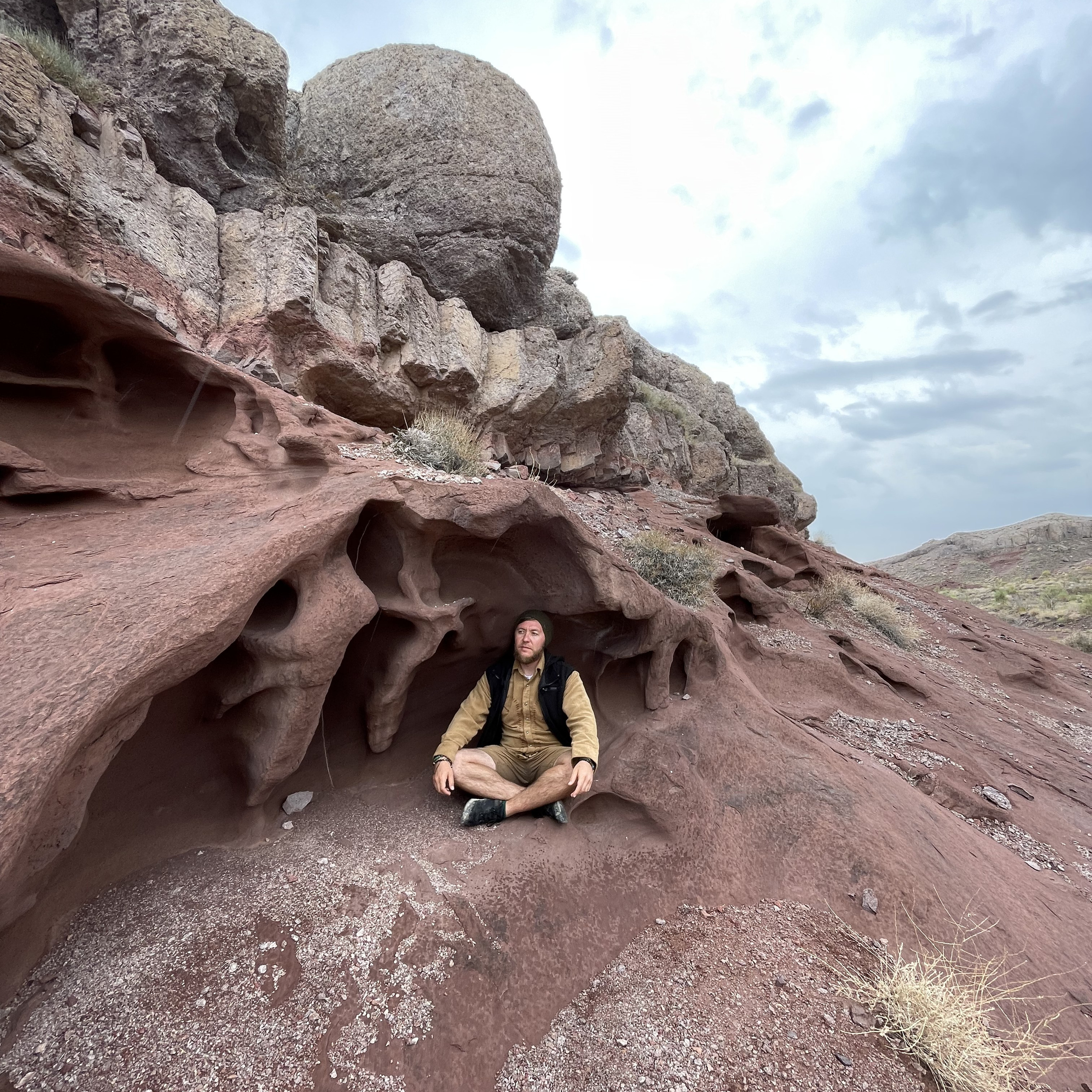 Экскурсия и тур на Поющий Бархан и в горы Актау и Катутау в национальном парке Алтын Эмель из Алматы