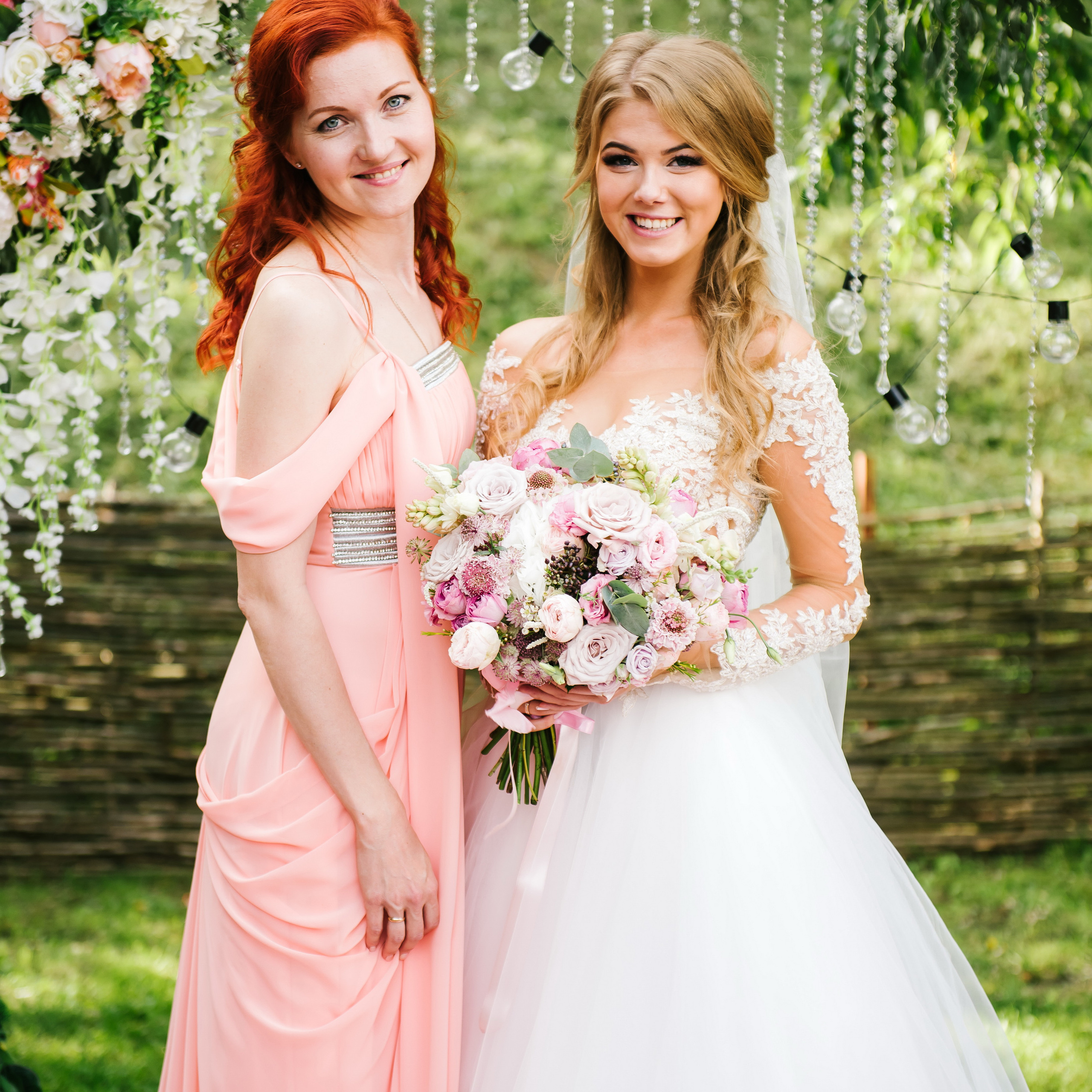 организация вашего праздника, ведущая на свадьбу елена Мельникова, в клину, в солнечногорске, в зеленограде