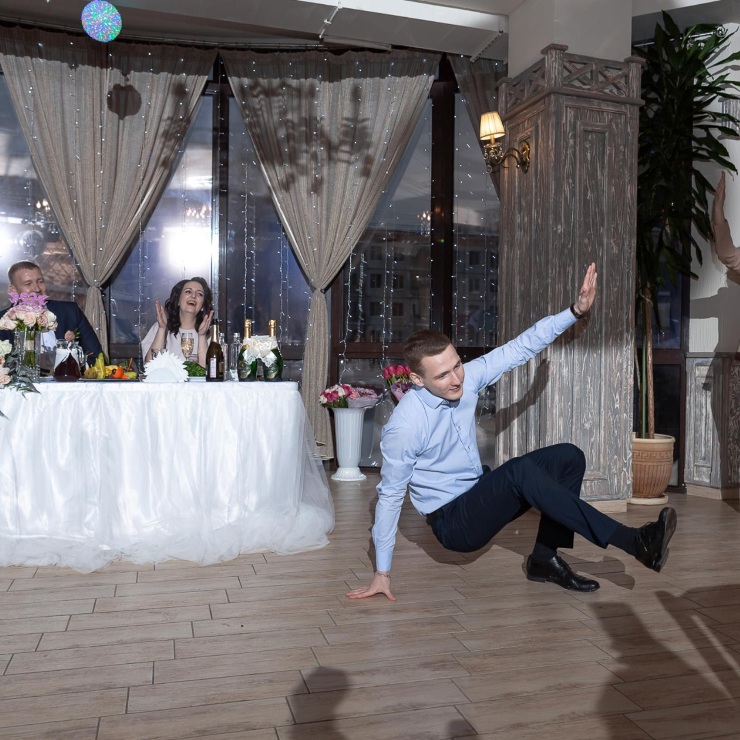 свадебные ведущие в клину, олеся и катя, творческий дуэт окей олеся и катя, в клину, в солнечногорске, в зеленограде