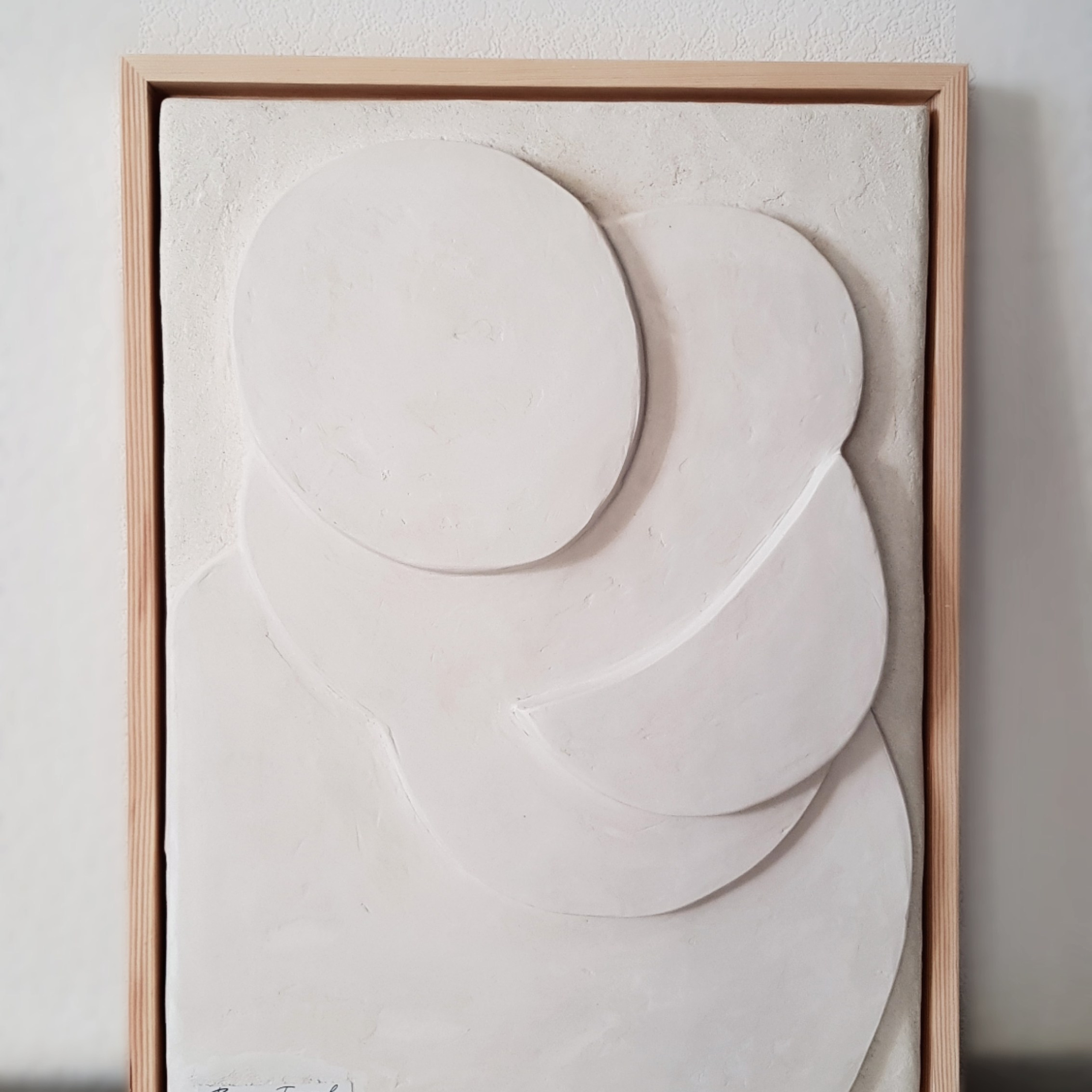 Гипсовые панно серии Обниму. Авторские скульптурные панно на заказ | Художник-скульптор ᒪᗩ•ᕲᑌШᗩ (ВЛада)