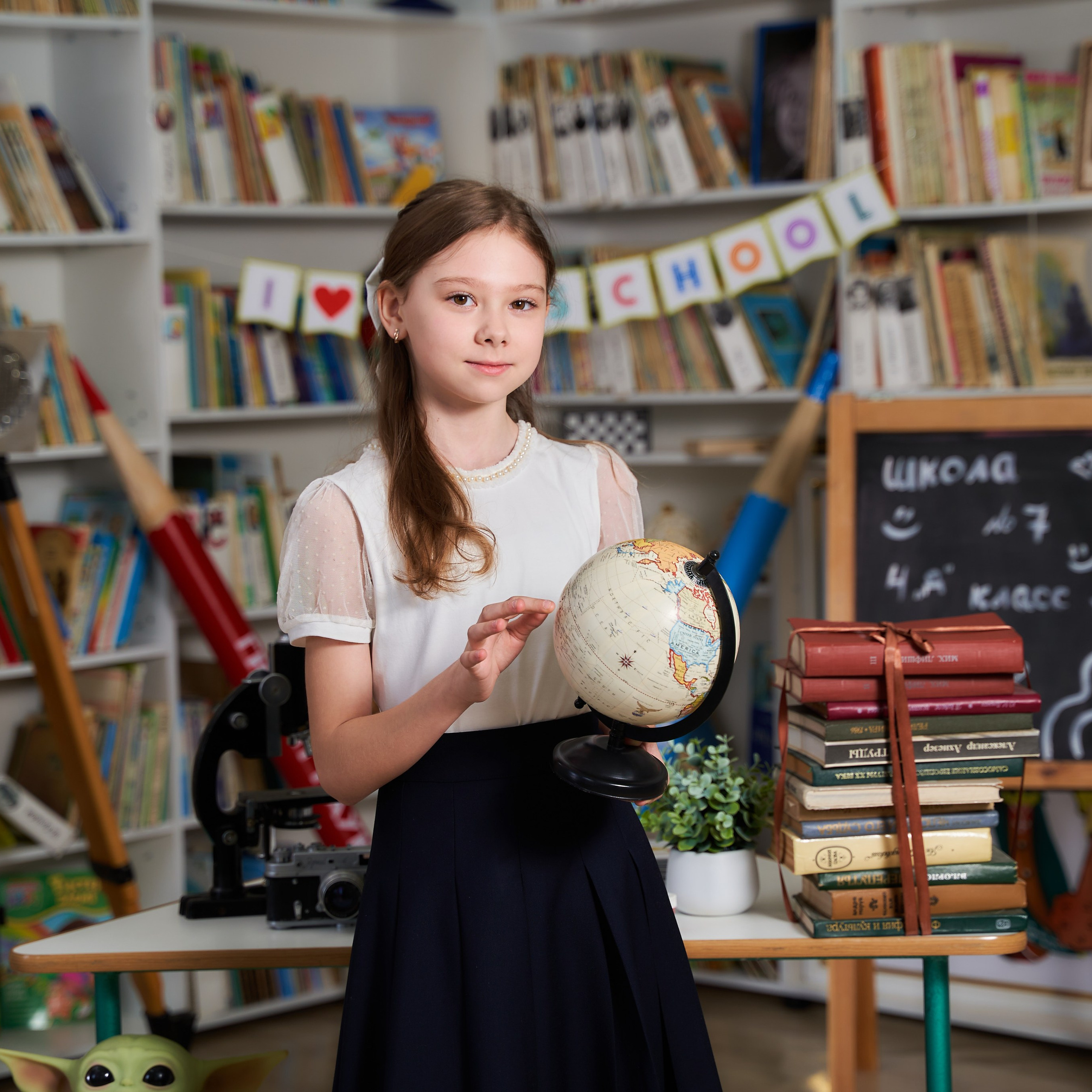 Альбомы для первых и четвертых классов. Начальная школа. Школьный фотограф в Уральске, студия | Классный Школьный Альбом