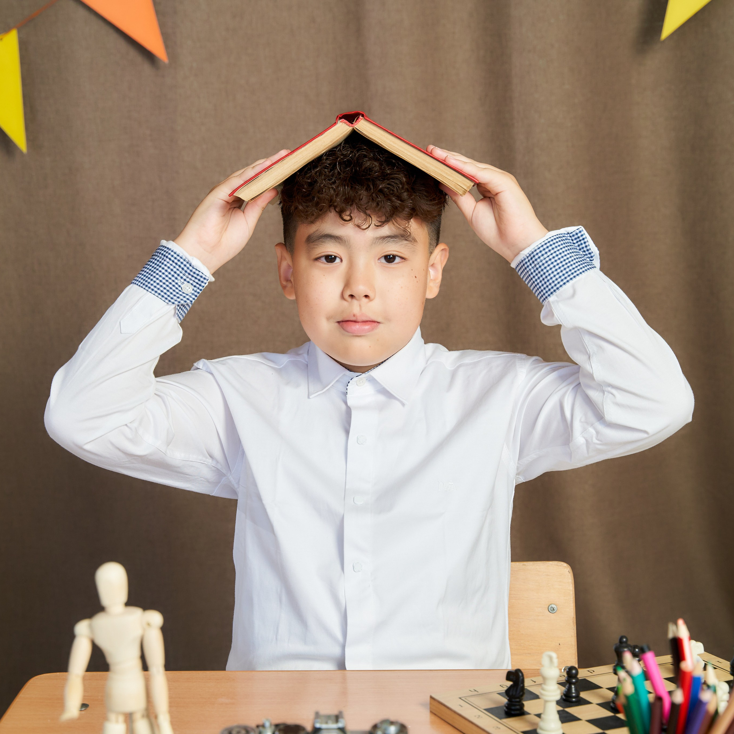 Альбомы для первых и четвертых классов. Начальная школа. Школьный фотограф в Уральске, студия | Классный Школьный Альбом