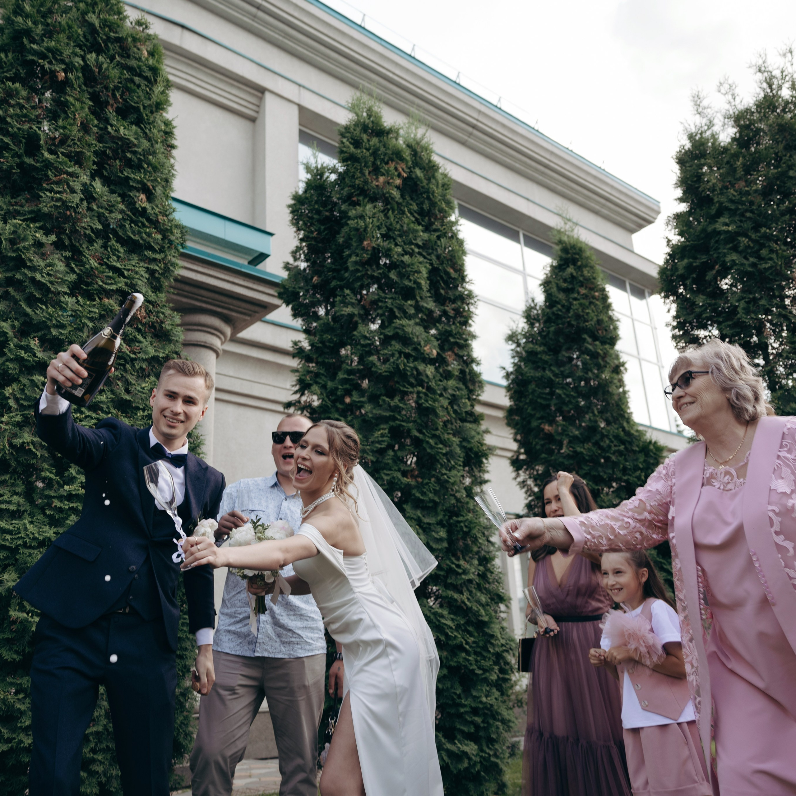 НИКИТА+НИКА. Свадебные фотограф и видеограф в Новосибирске — БОС