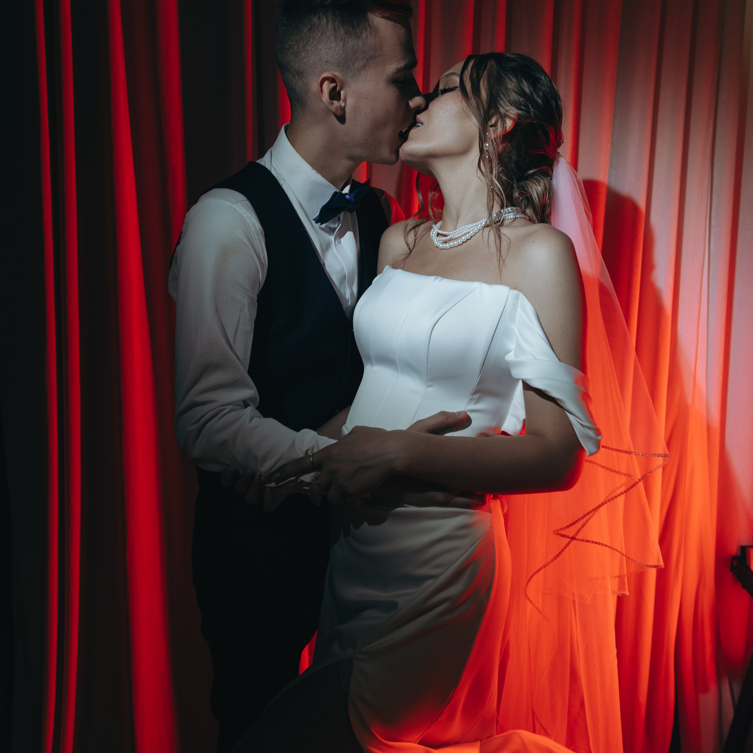 НИКИТА+НИКА. Свадебные фотограф и видеограф в Новосибирске — БОС