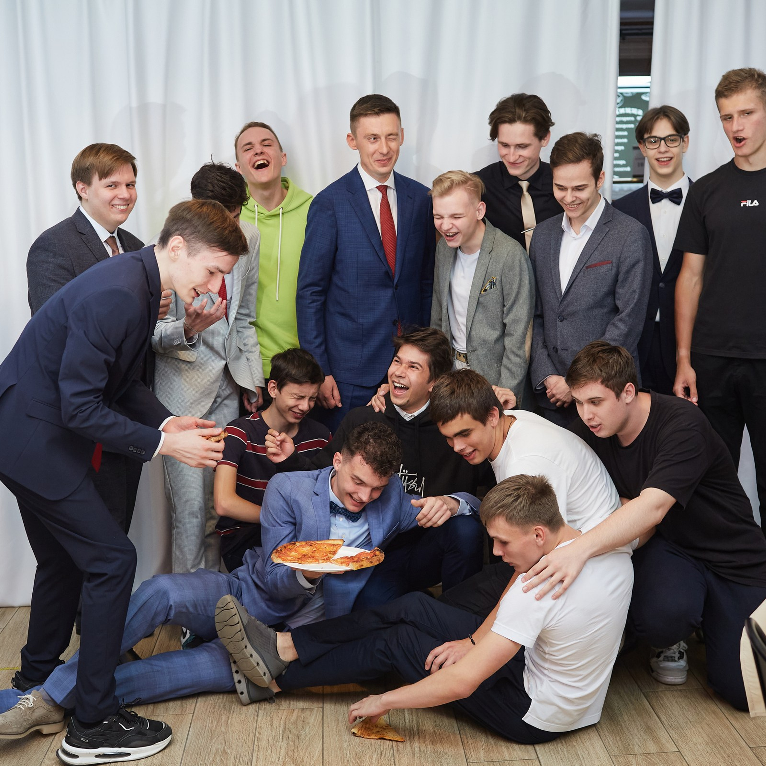 Фотосъемка выпускного. Школьный фотограф Сергей Беликов