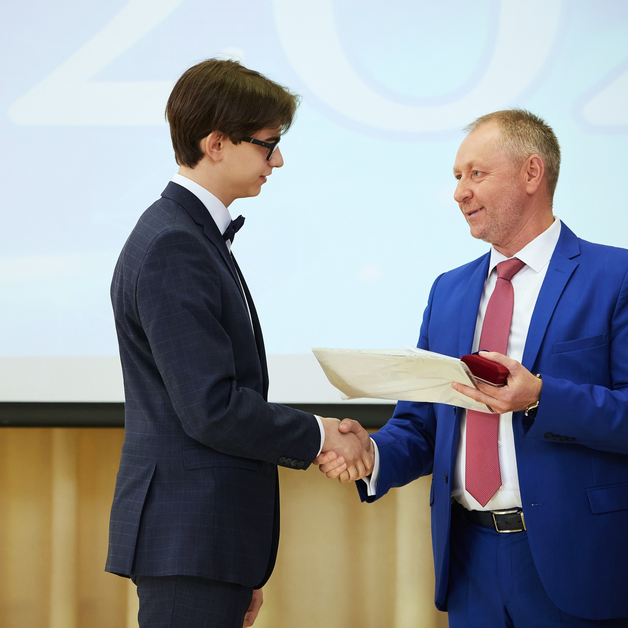 Фотосъемка выпускного. Школьный фотограф Сергей Беликов