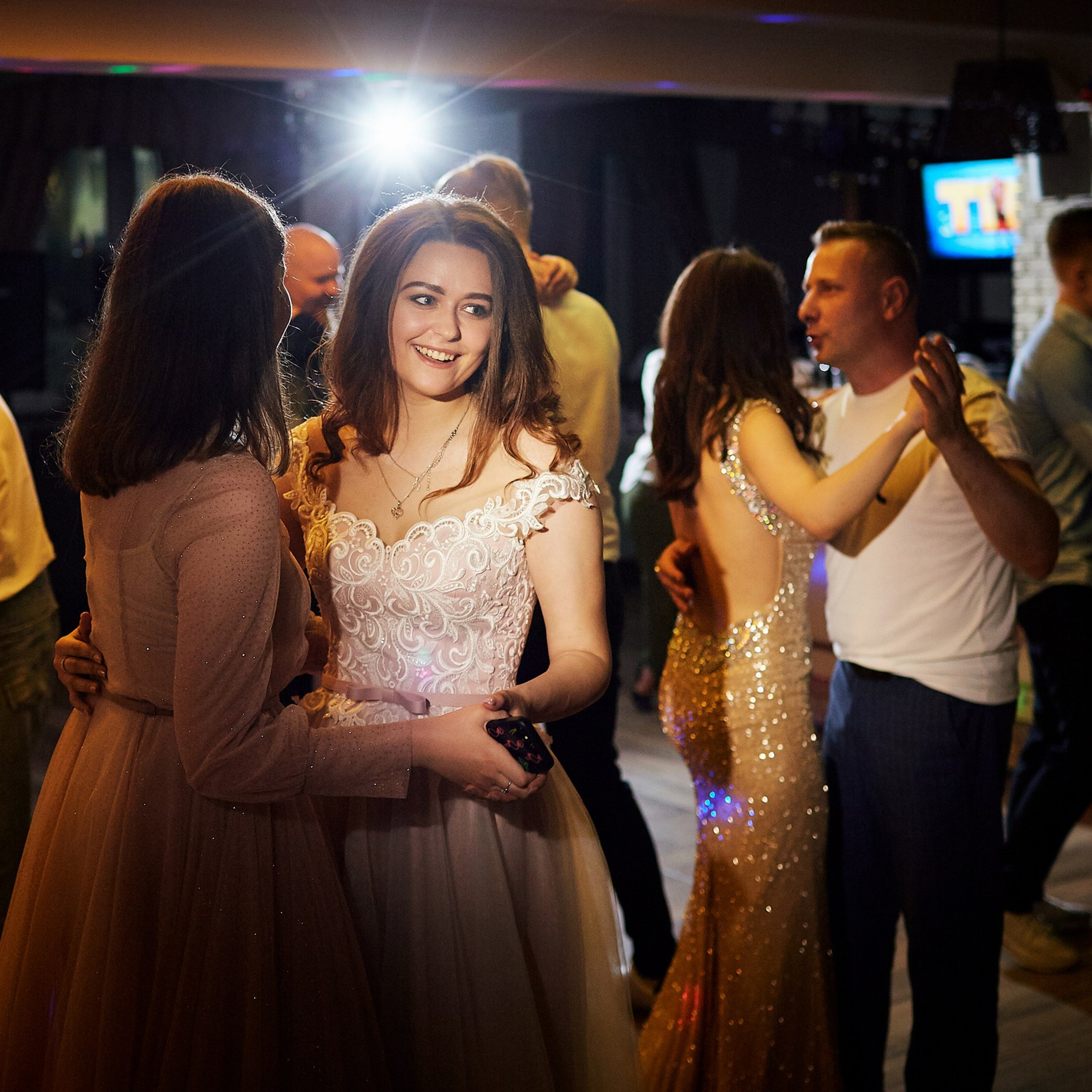 Фотосъемка выпускного. Школьный фотограф Сергей Беликов