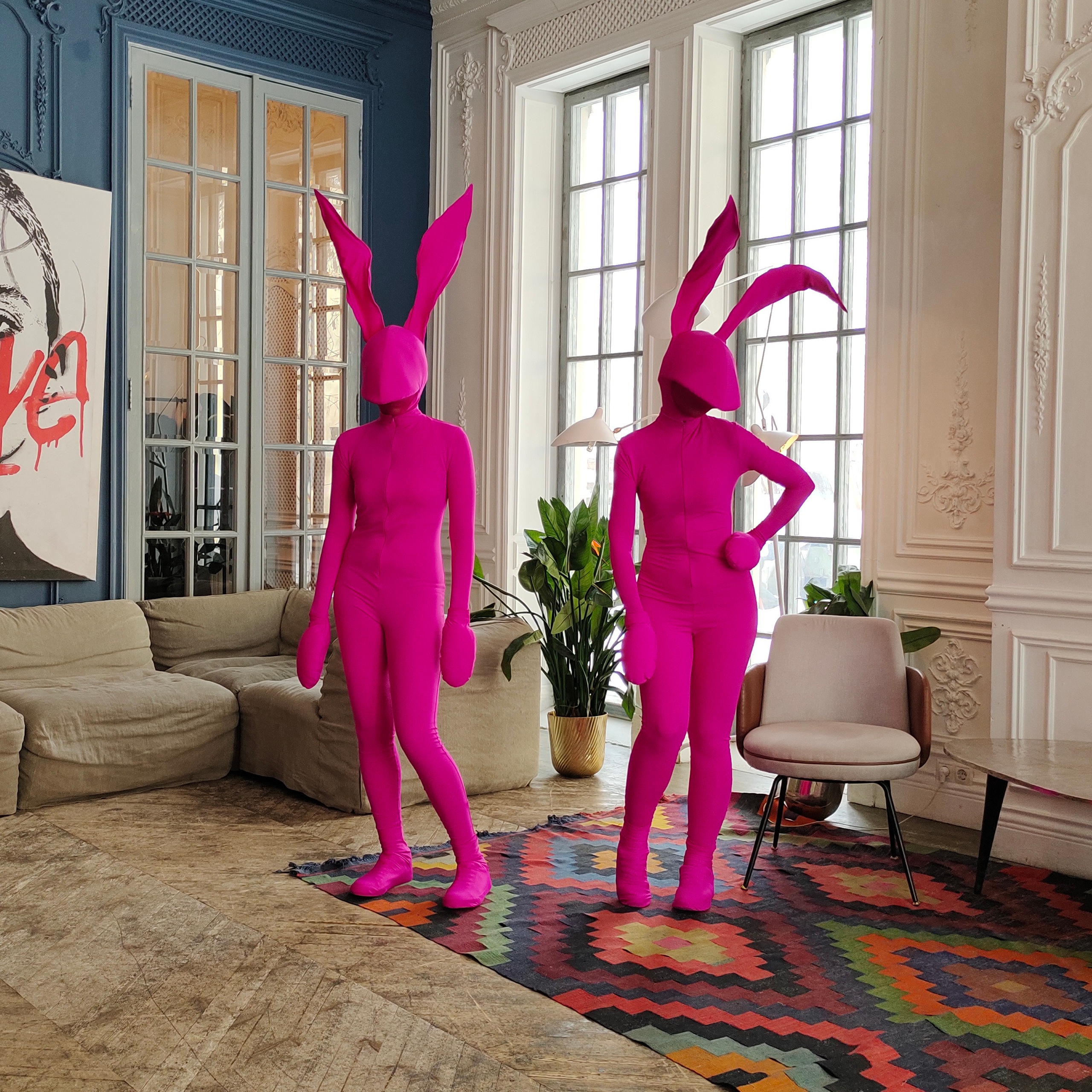 Блог. Фотографии, видео от Лисавлесу. Мимы и Ходулисты на встречу гостей. Москва