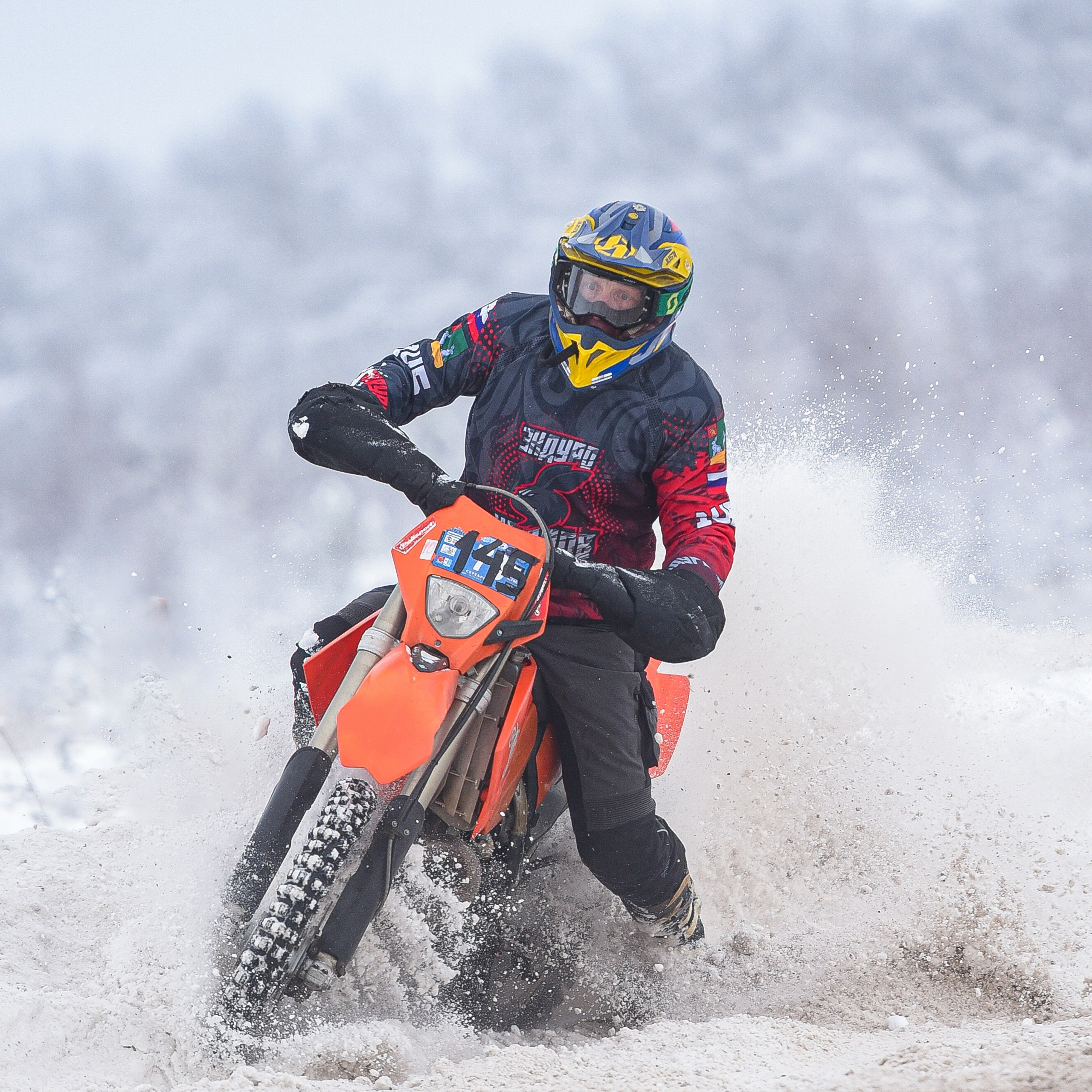 Дартхаар Бэст. Мотофотограф в Нижнем Новгороде Динара Зуйкова
