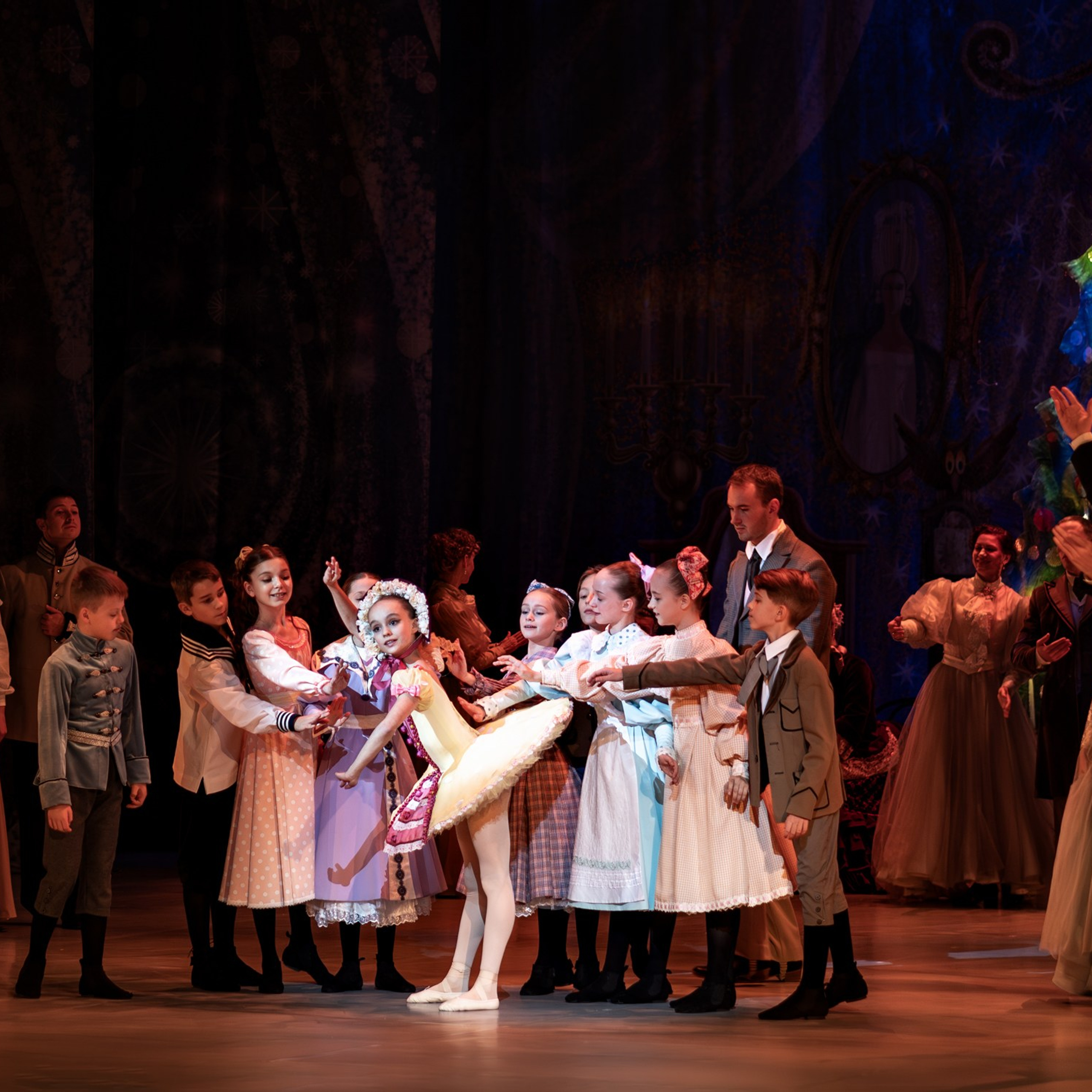 Репортаж для СГАХ в г. Севастополь, Щелкунчик, спектакль. Виктория Беник