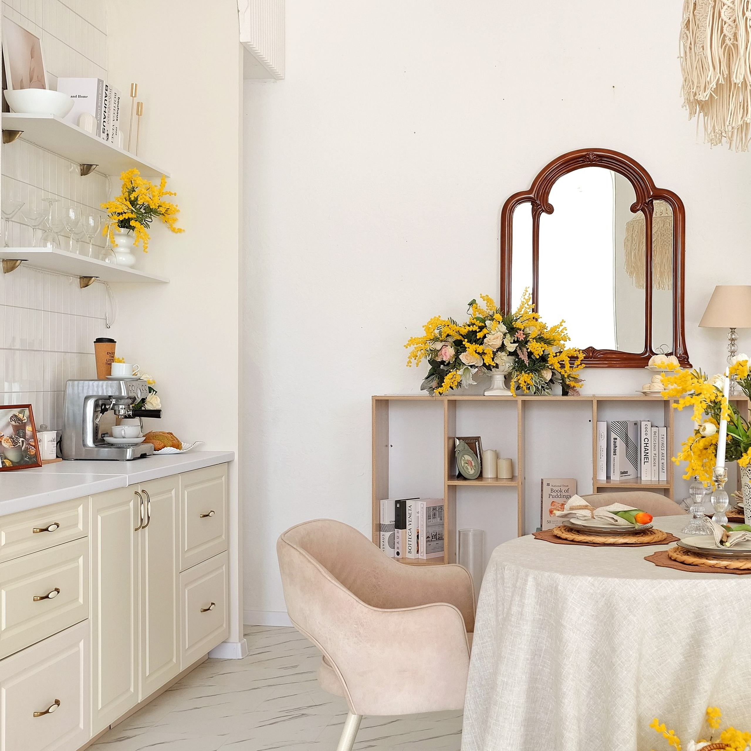 BONJOUR (Зал «Дубль»)