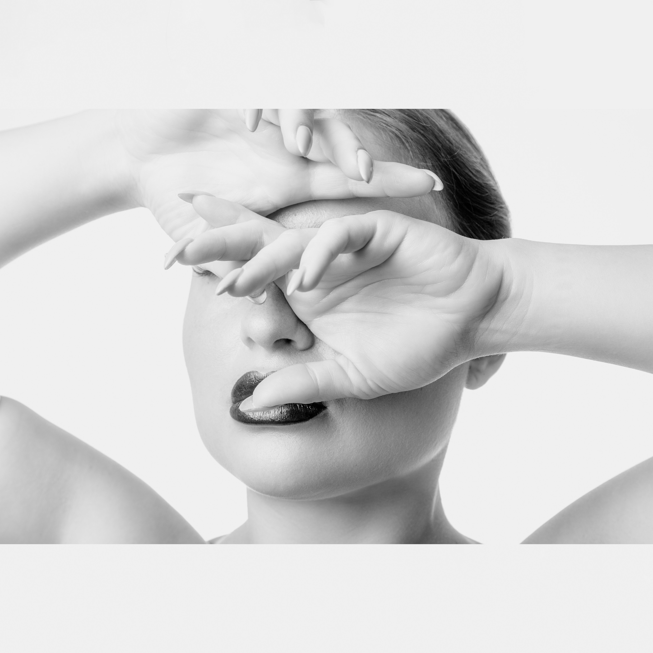 Заказать фотосессию в студии в Екатеринбурге | Женская фотосессия. Репортажный фотограф Екатеринбург | Яркий, качественный репортаж | Концерты, клубы, репортаж, праздники, корпоративы