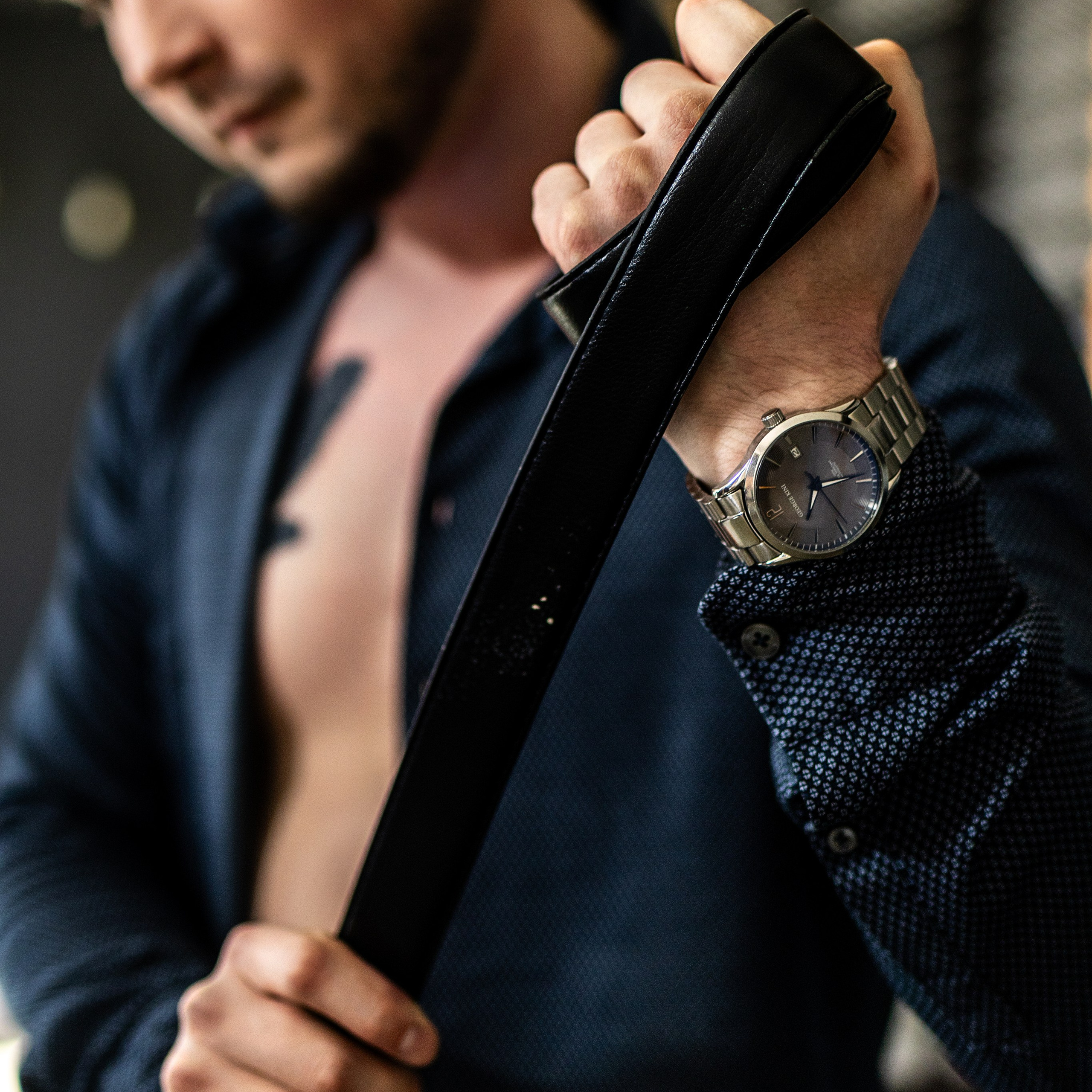 Заказать фотосессию в студии в Екатеринбурге | Мужская фотосессия. Репортажный фотограф Екатеринбург | Яркий, качественный репортаж | Концерты, клубы, репортаж, праздники, корпоративы