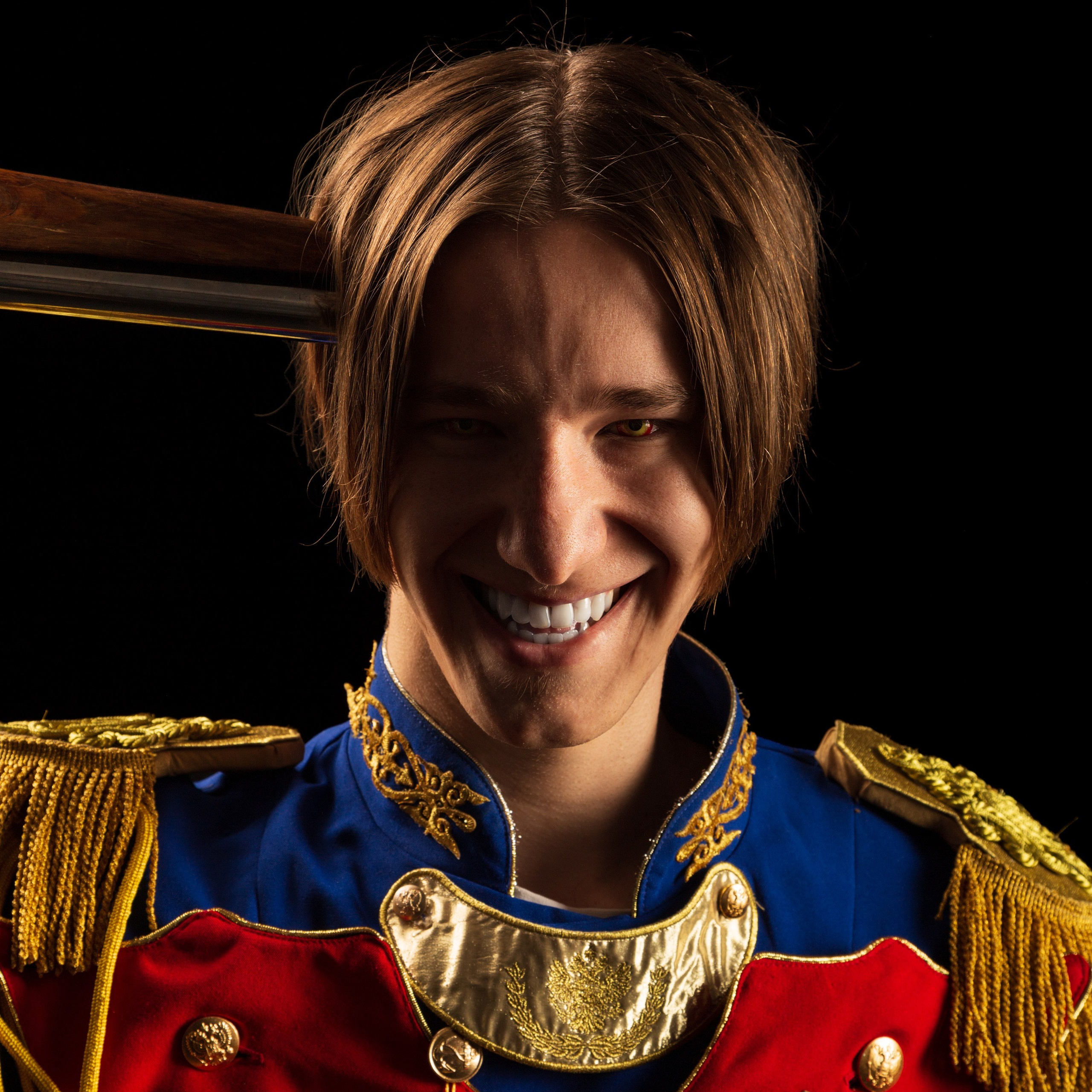 Заказать фотосессию в студии в Екатеринбурге | Мужская фотосессия. Репортажный фотограф Екатеринбург | Яркий, качественный репортаж | Концерты, клубы, репортаж, праздники, корпоративы