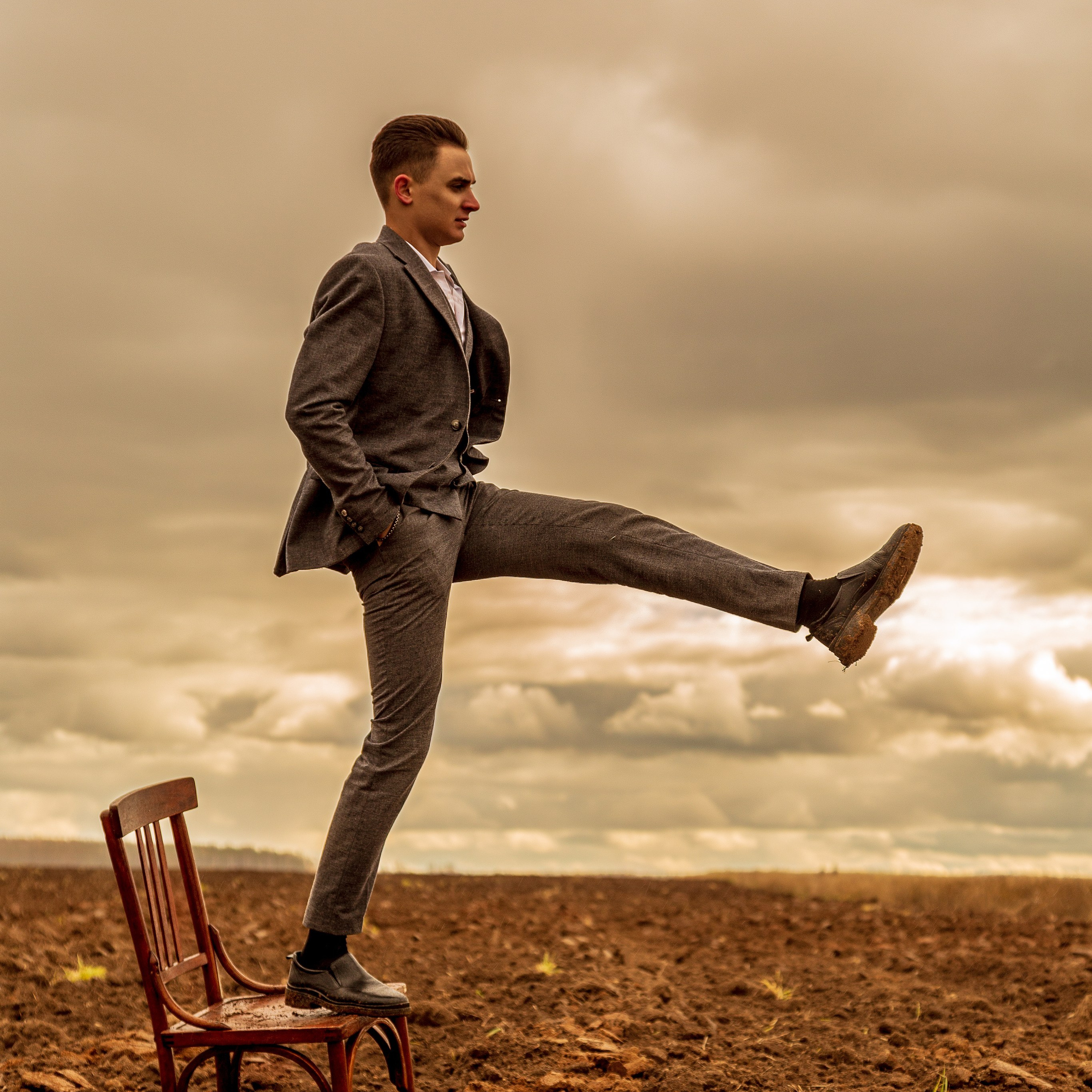 Заказать фотосессию в студии в Екатеринбурге | Мужская фотосессия. Репортажный фотограф Екатеринбург | Яркий, качественный репортаж | Концерты, клубы, репортаж, праздники, корпоративы