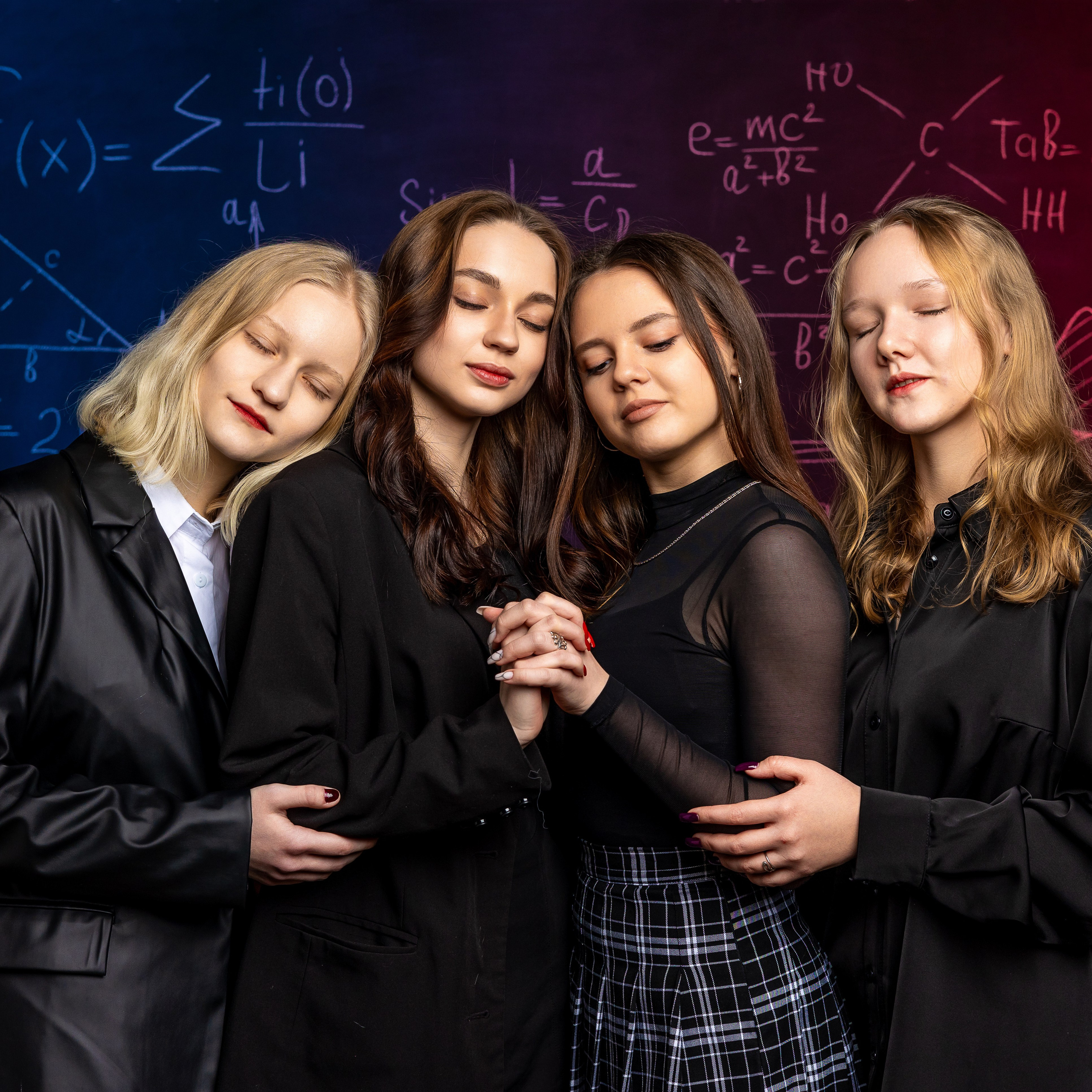 Стильные выпускные альбомы в Перми