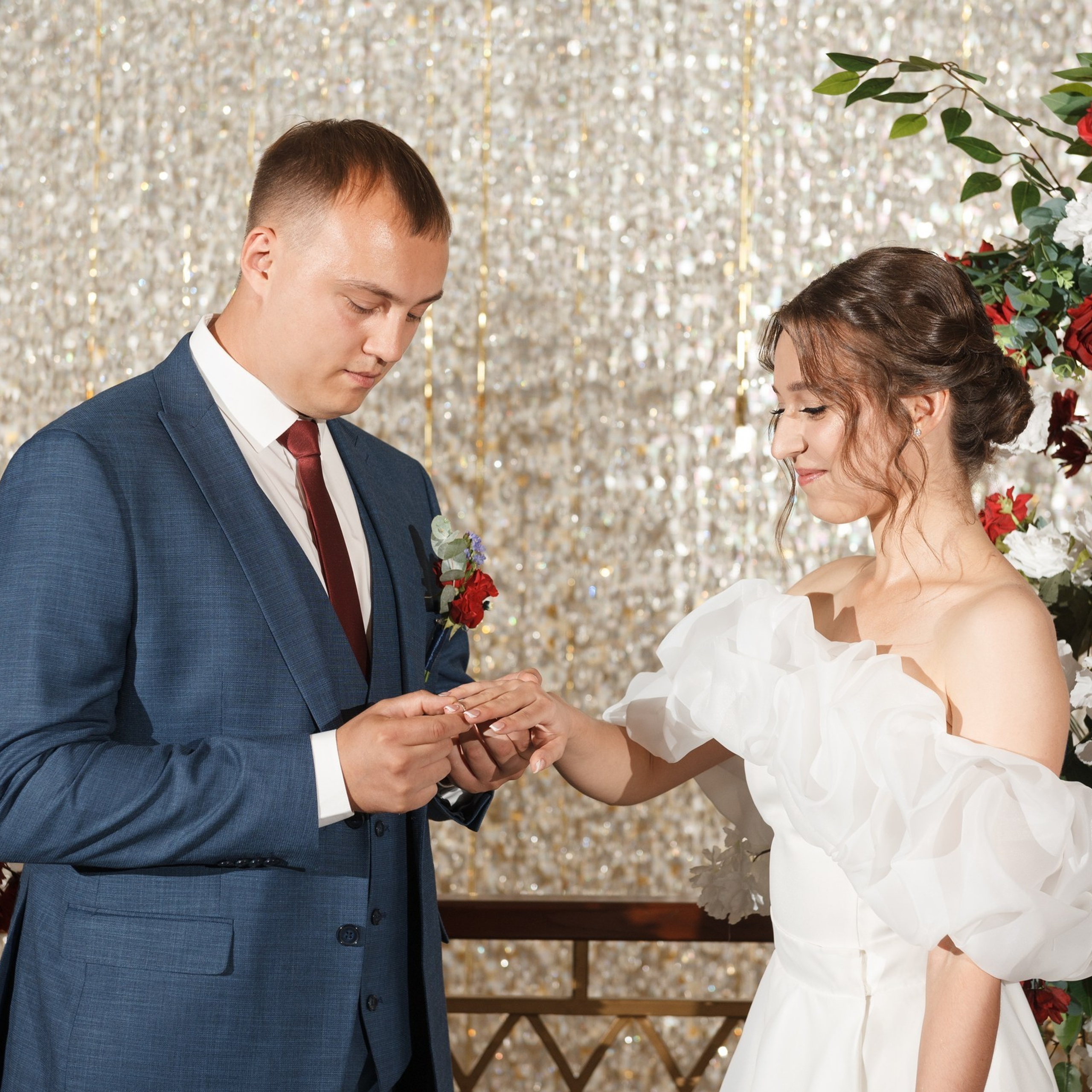 Яркая свадьба Виктории и Евгения