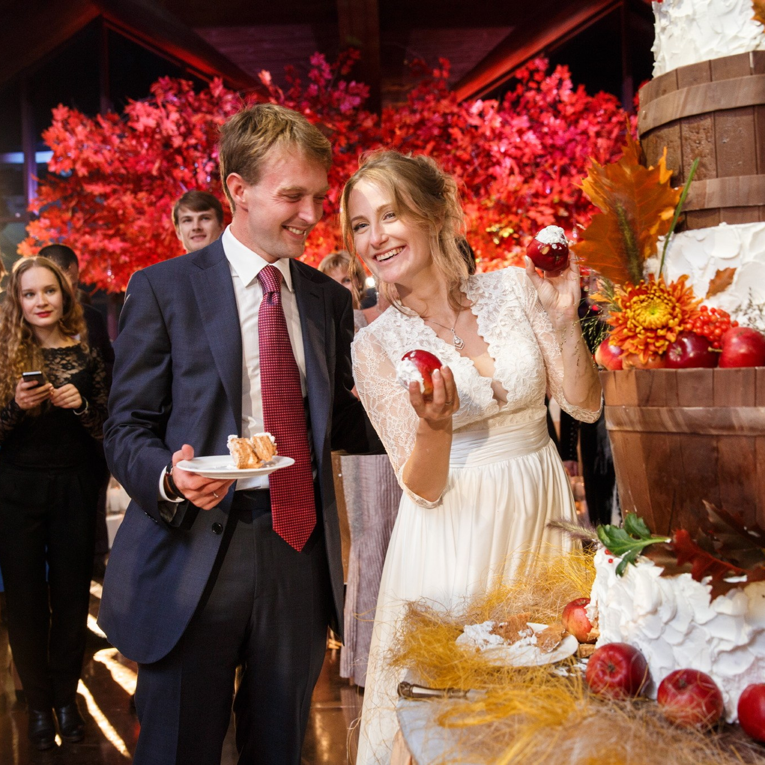 Осенняя свадьба Елены и Пьера