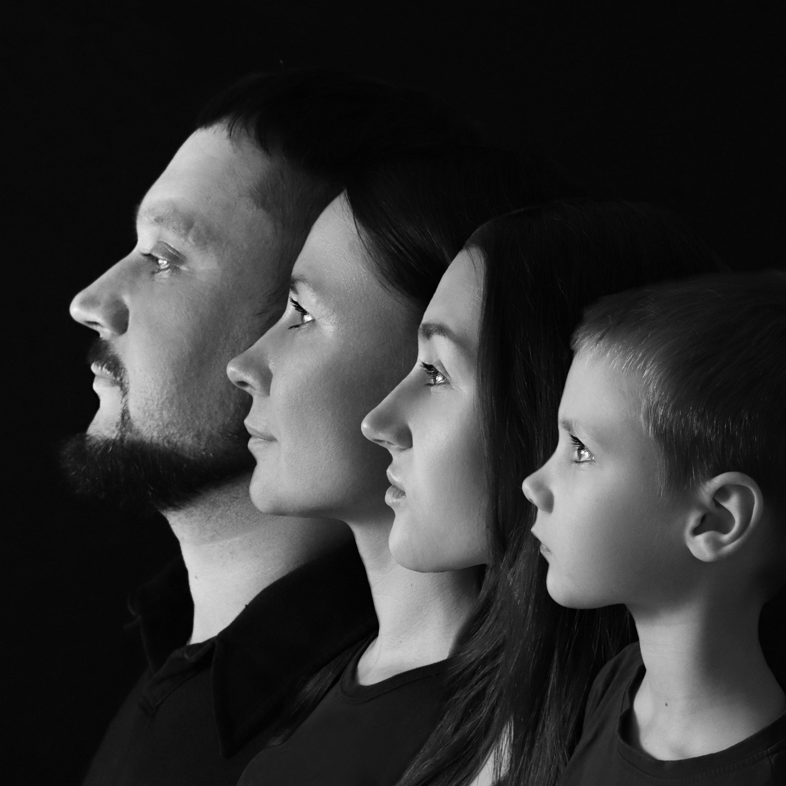 семейный портрет, портрет на холсте Барнаул, подарок Барнаул, идеи подарков Барнаул, идеи подарков на годовщину Барнаул, идеи подарков на день рождения Барнаул, портрет семьи в профиль Барнаул