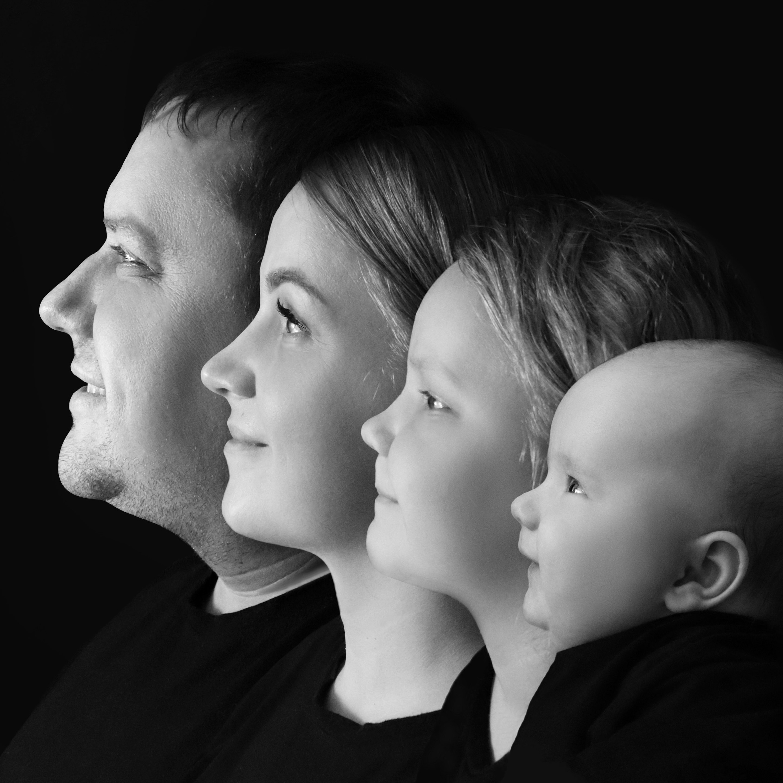 семейный портрет, портрет на холсте Барнаул, подарок Барнаул, идеи подарков Барнаул, идеи подарков на годовщину Барнаул, идеи подарков на день рождения Барнаул, портрет семьи в профиль Барнаул