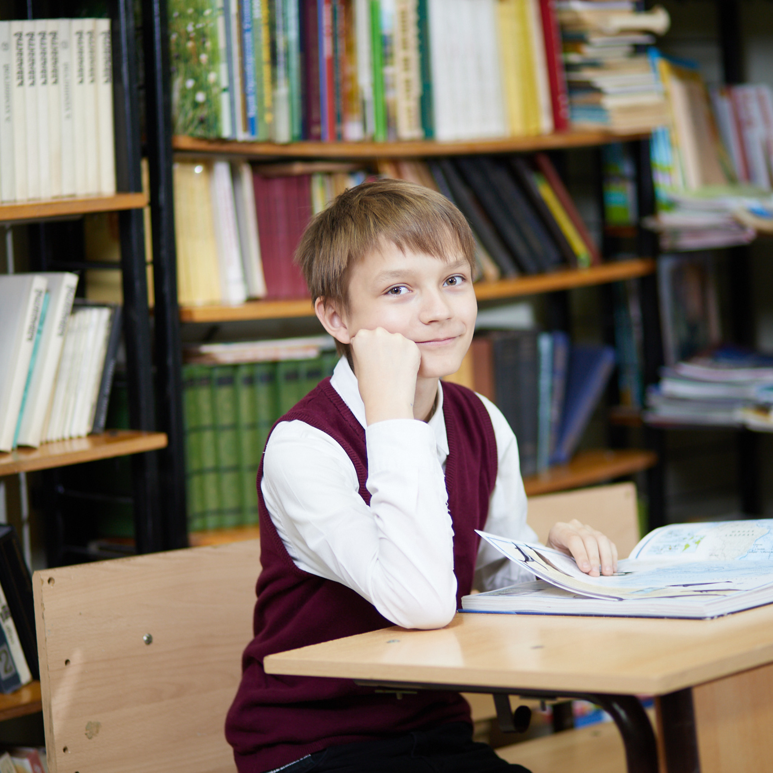 Съемка выпускного 4 класс. Предметный и контентный фотограф в Москве Курочкина Оксана