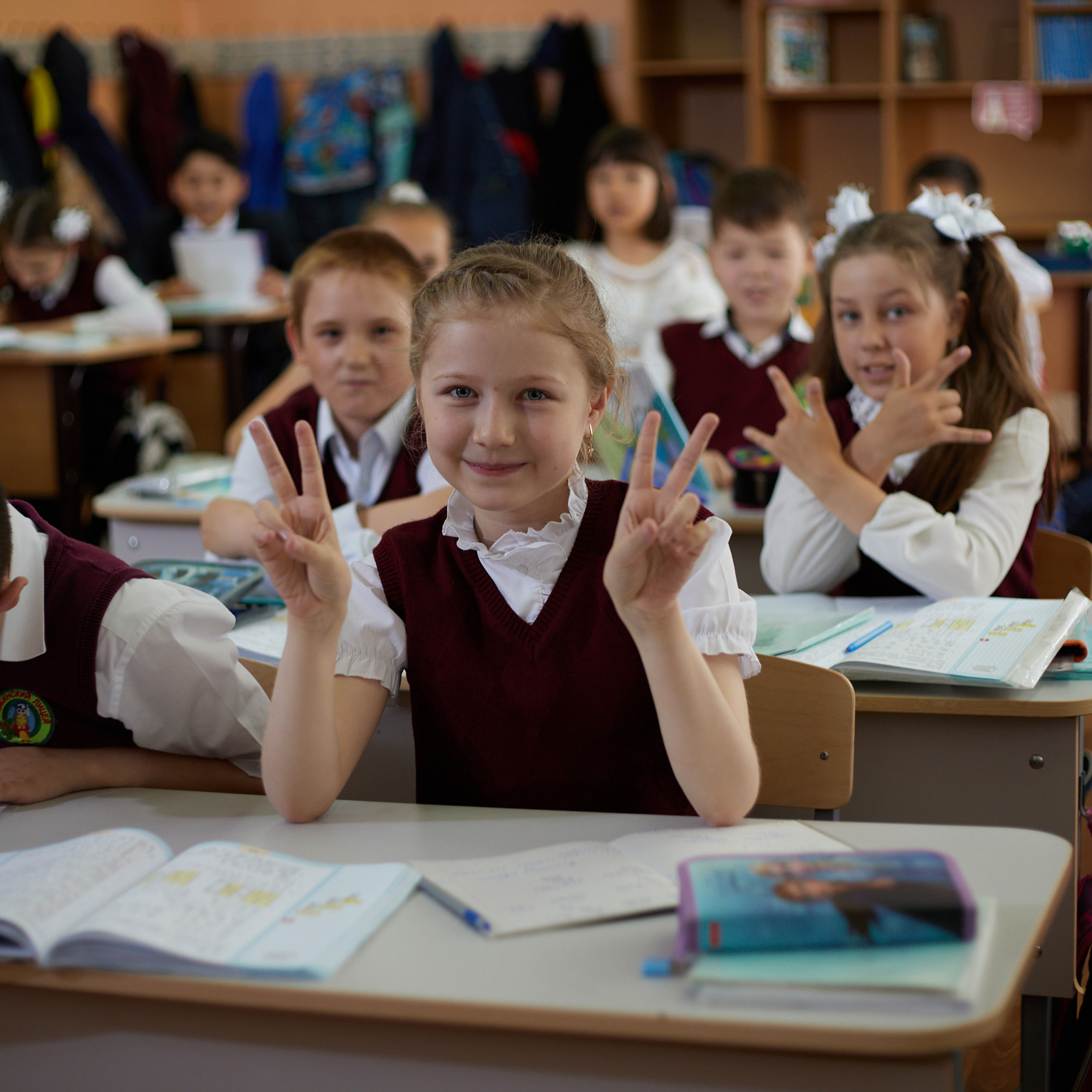 Съемка выпускного 4 класс. Предметный и контентный фотограф в Москве Курочкина Оксана