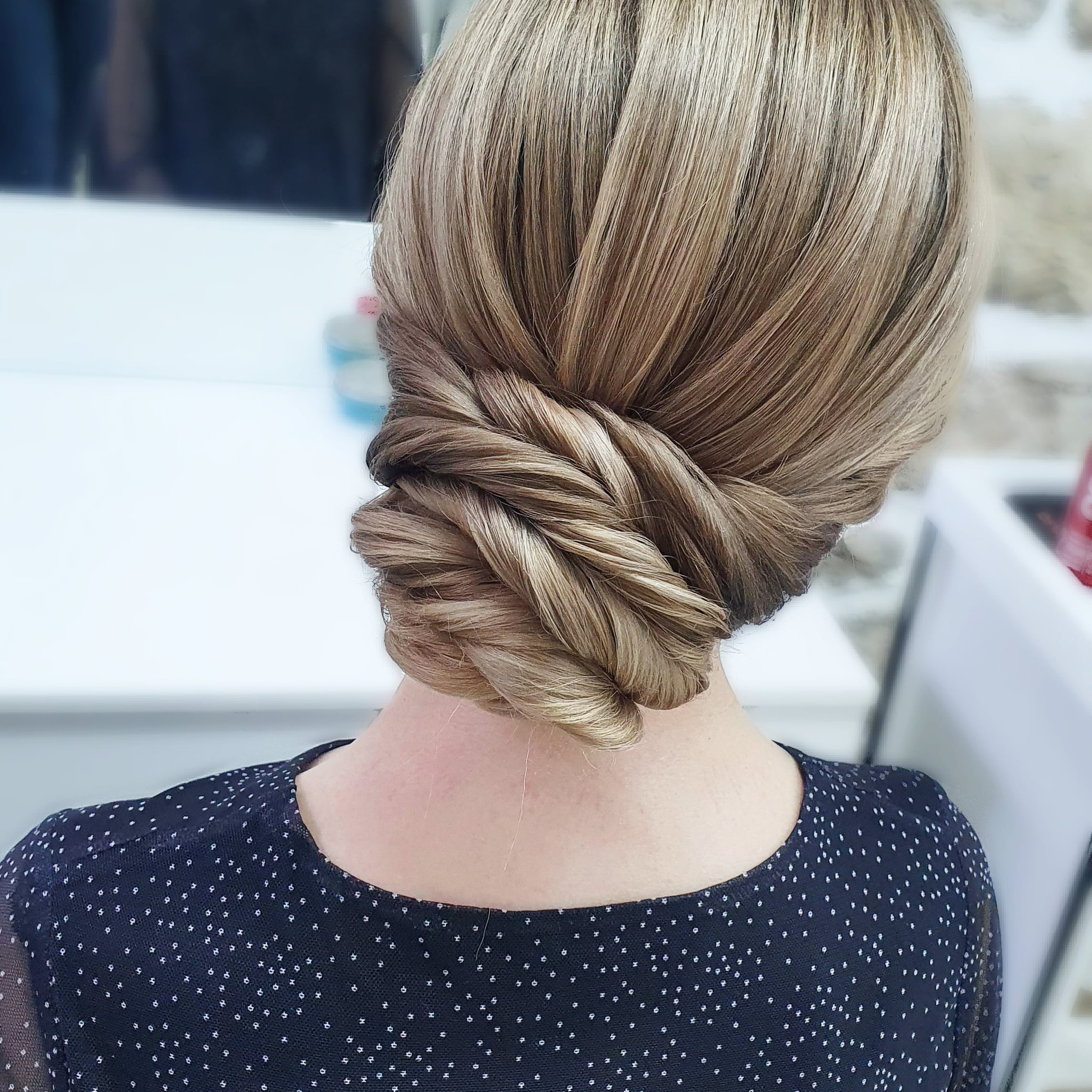 Портфолио Ольга Сказка топ. Салон свадебных стилистов