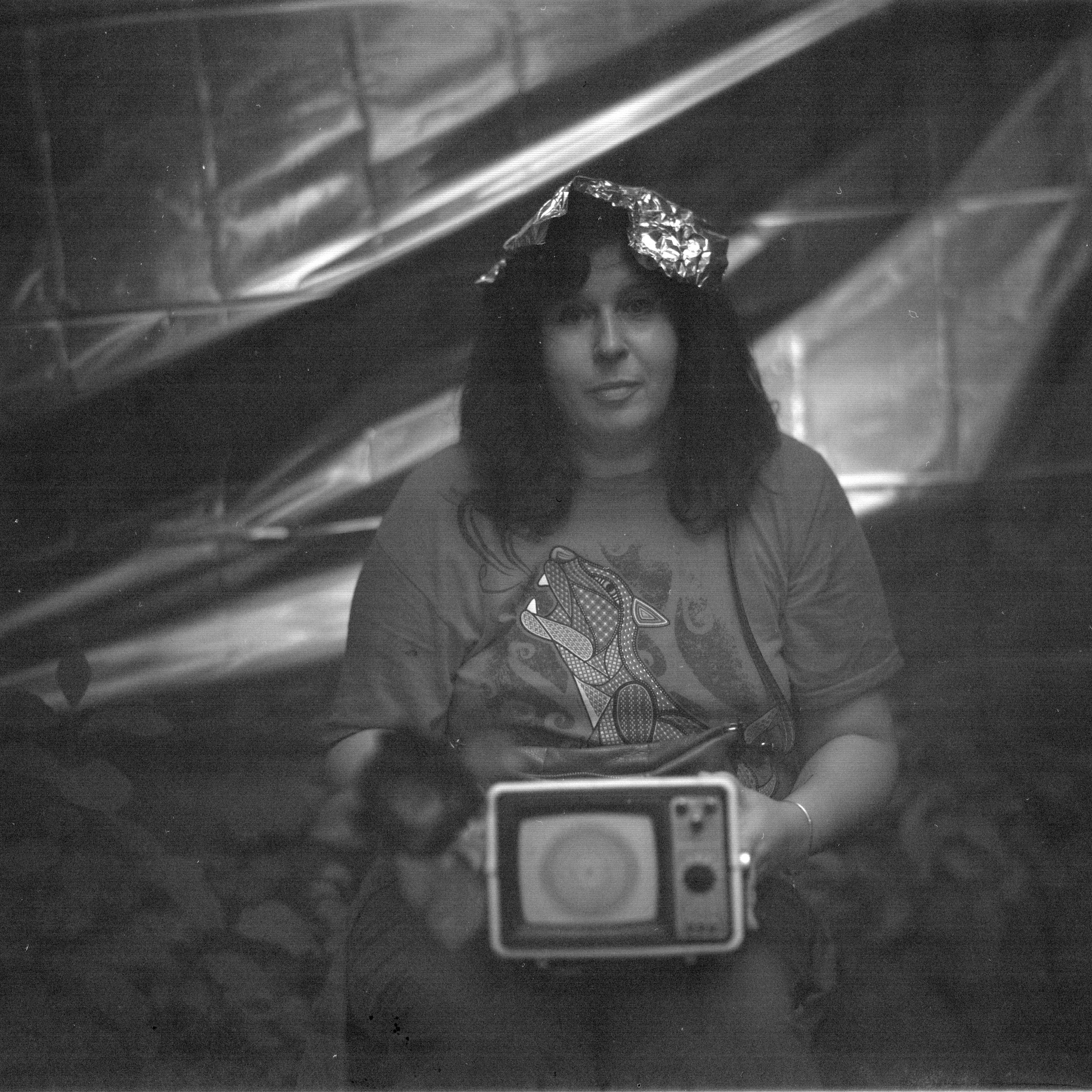 Ремонт головы с помощью Фольги и Буратино. Roman Hodirev is an esoteriologist, multidisciplinary artist, photographer and musician. Saint Petersburg, Riga