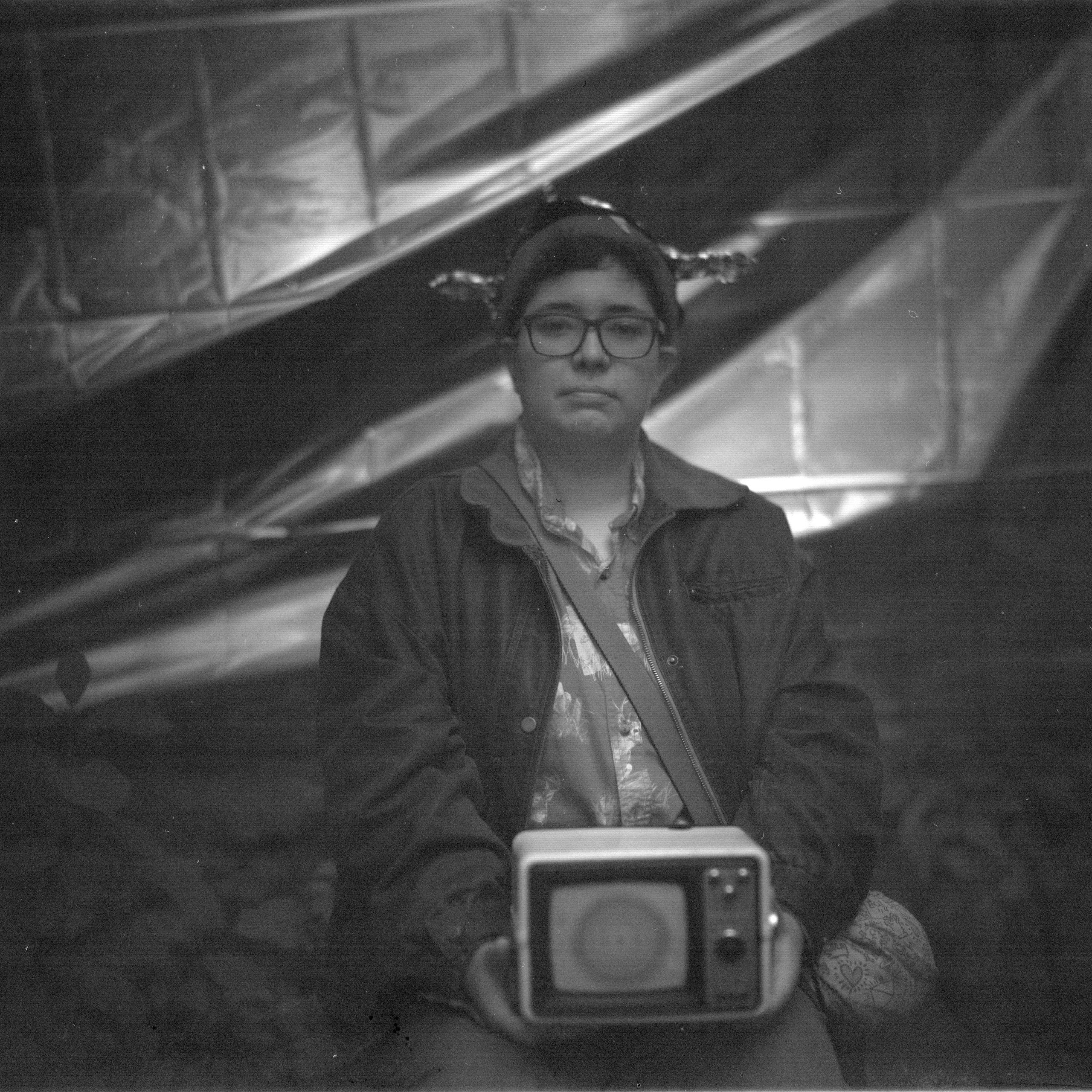 Ремонт головы с помощью Фольги и Буратино. Roman Hodirev is an esoteriologist, multidisciplinary artist, photographer and musician. Saint Petersburg, Riga