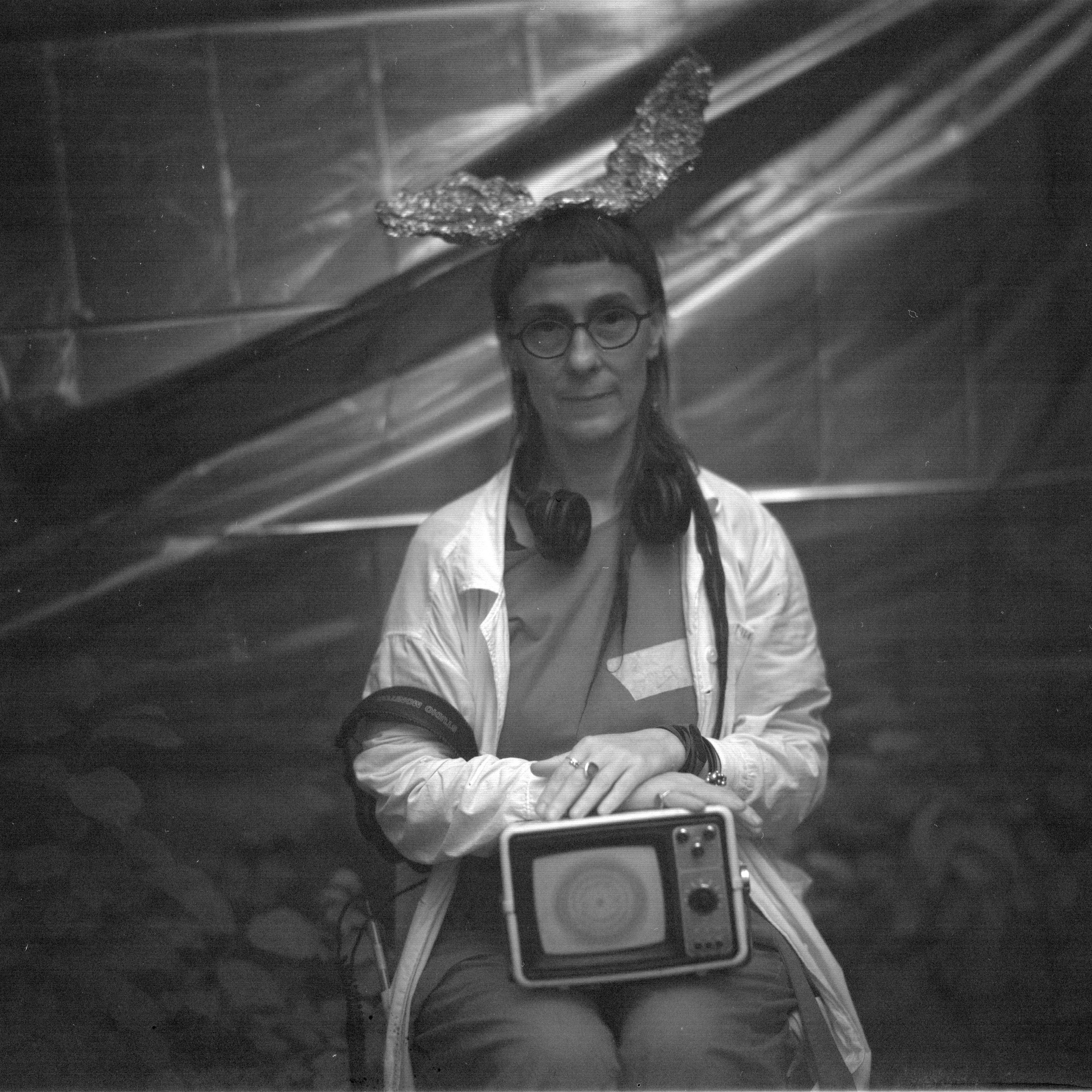 Ремонт головы с помощью Фольги и Буратино. Roman Hodirev is an esoteriologist, multidisciplinary artist, photographer and musician. Saint Petersburg, Riga