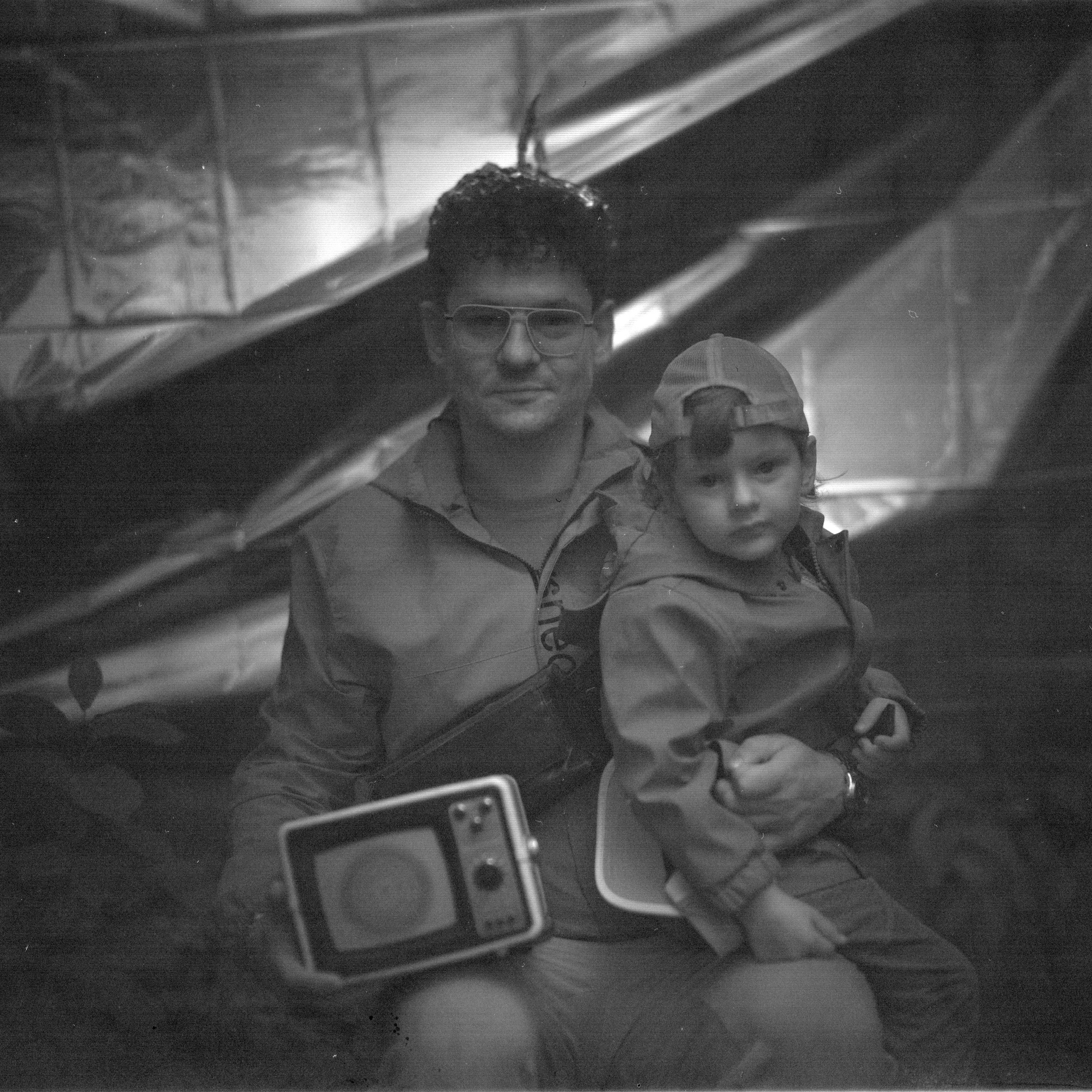 Ремонт головы с помощью Фольги и Буратино. Roman Hodirev is an esoteriologist, multidisciplinary artist, photographer and musician. Saint Petersburg, Riga