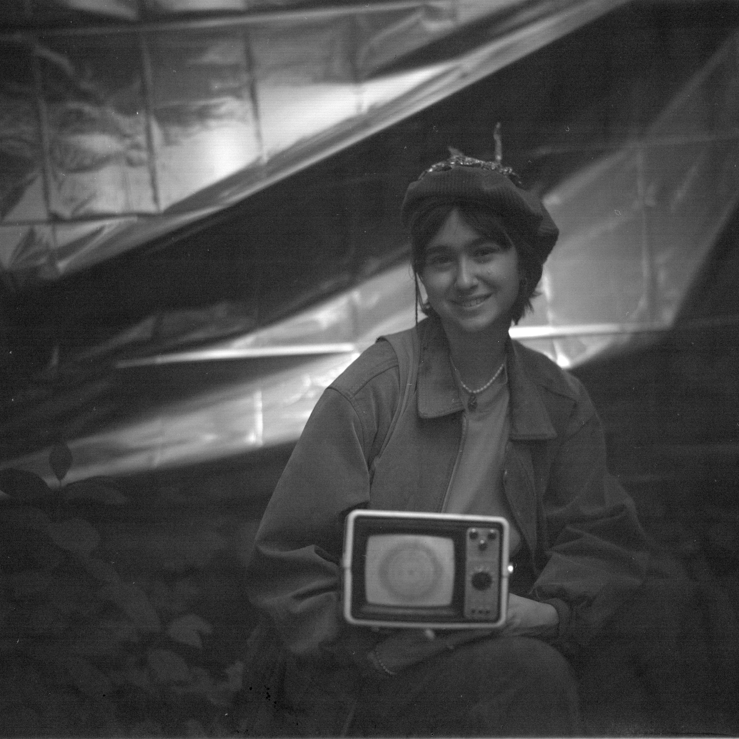 Ремонт головы с помощью Фольги и Буратино. Roman Hodirev is an esoteriologist, multidisciplinary artist, photographer and musician. Saint Petersburg, Riga