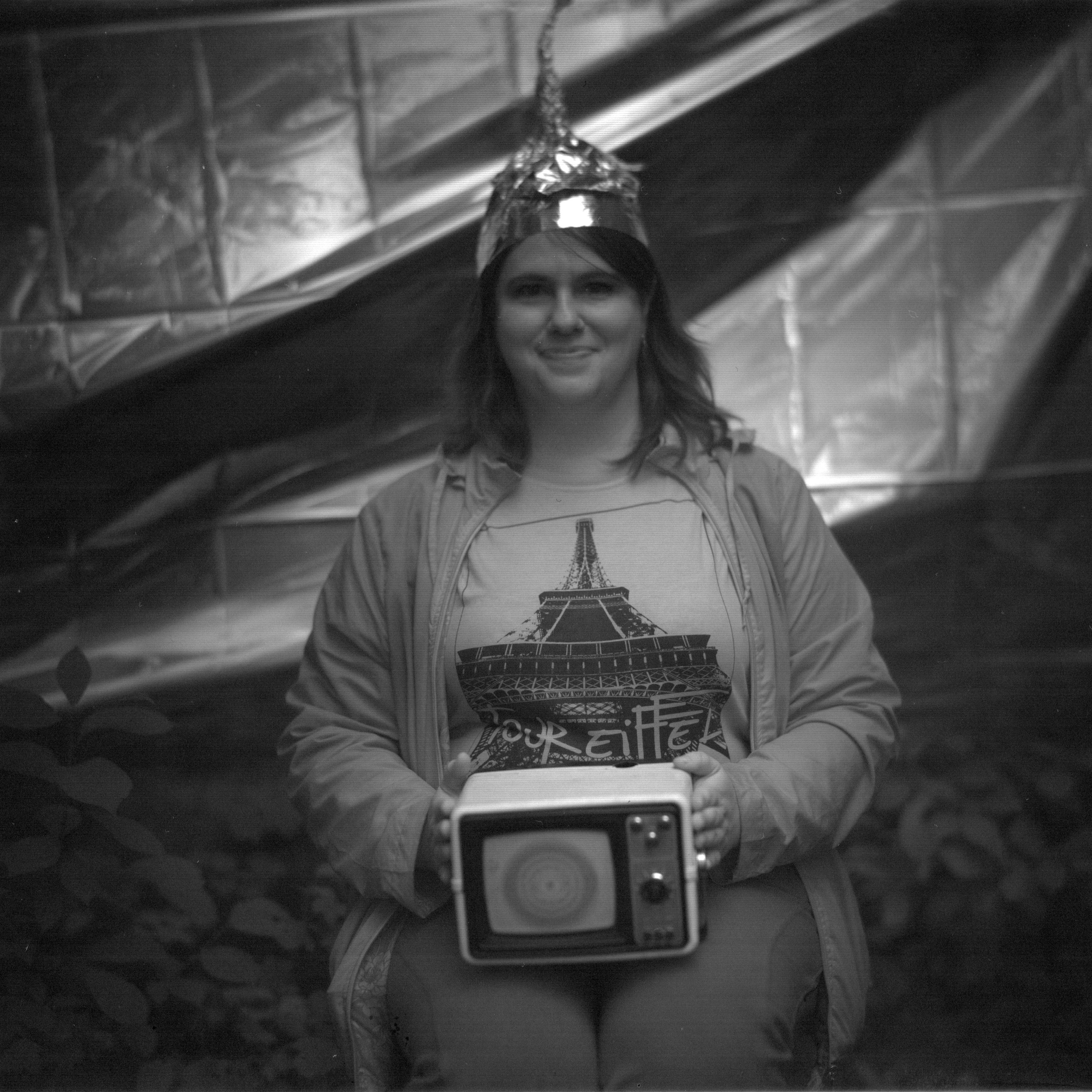 Ремонт головы с помощью Фольги и Буратино. Roman Hodirev is an esoteriologist, multidisciplinary artist, photographer and musician. Saint Petersburg, Riga