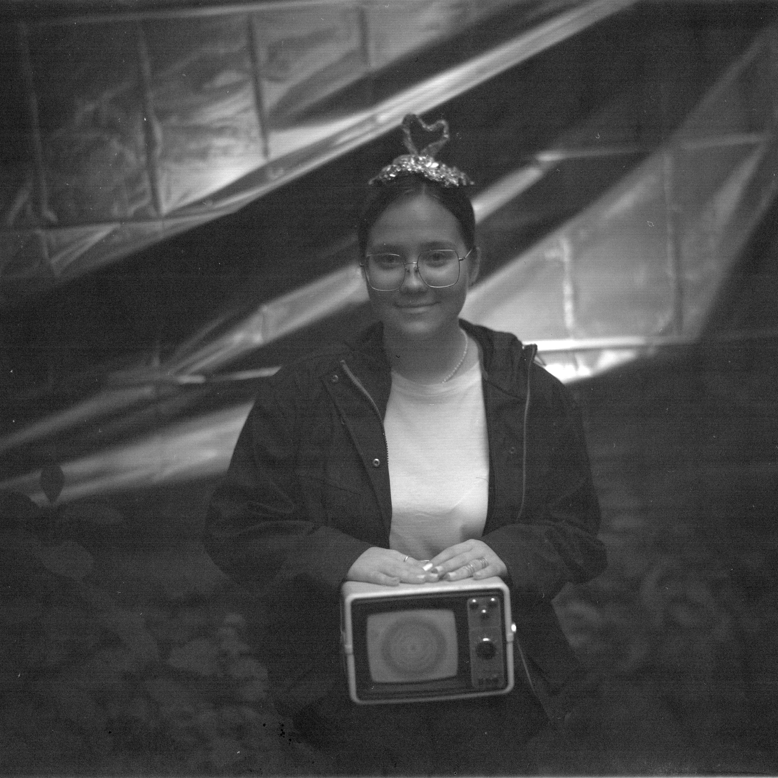 Ремонт головы с помощью Фольги и Буратино. Roman Hodirev is an esoteriologist, multidisciplinary artist, photographer and musician. Saint Petersburg, Riga